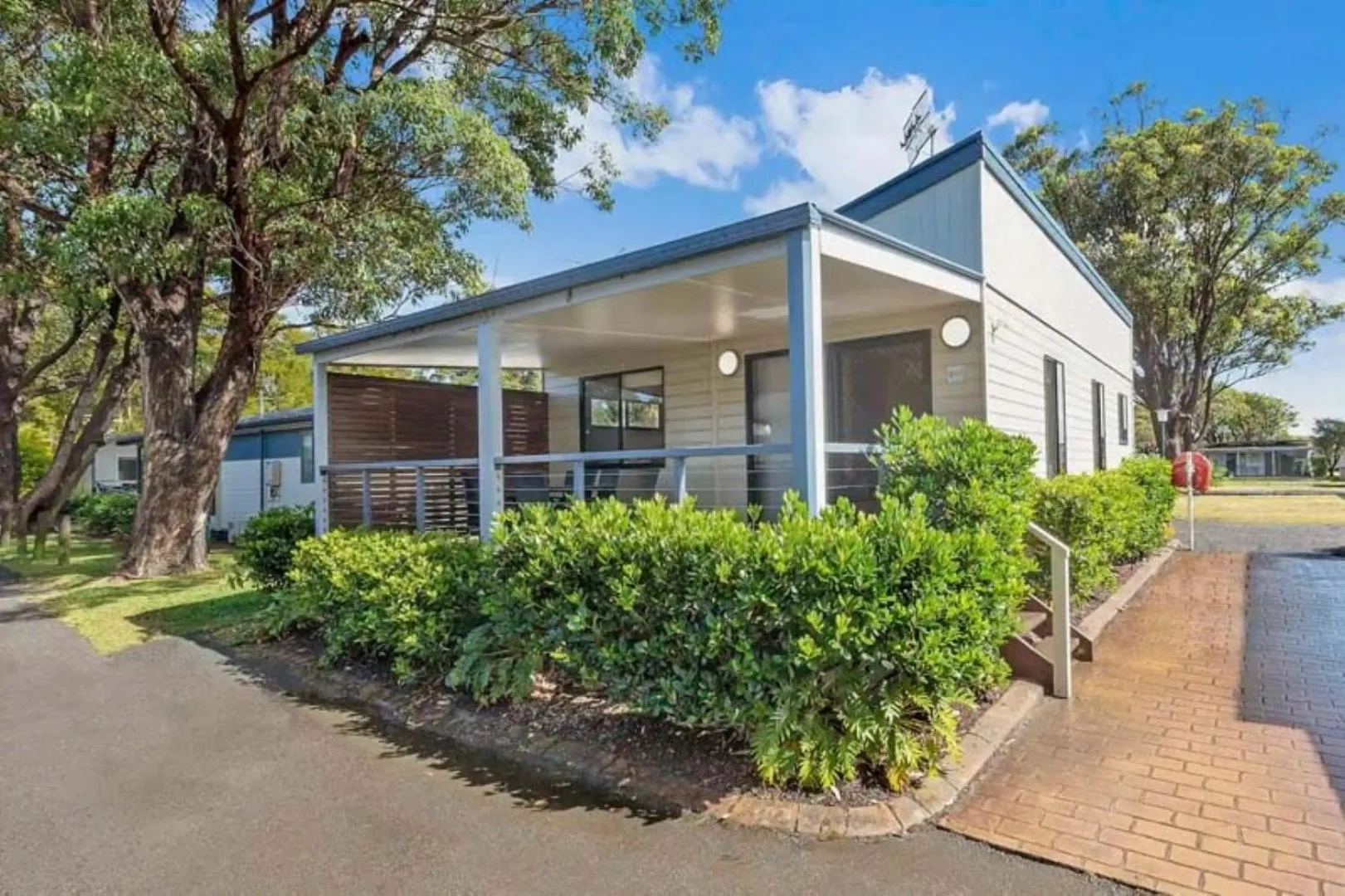 Facade/entrance in Reflections Hawks Nest - Holiday Park