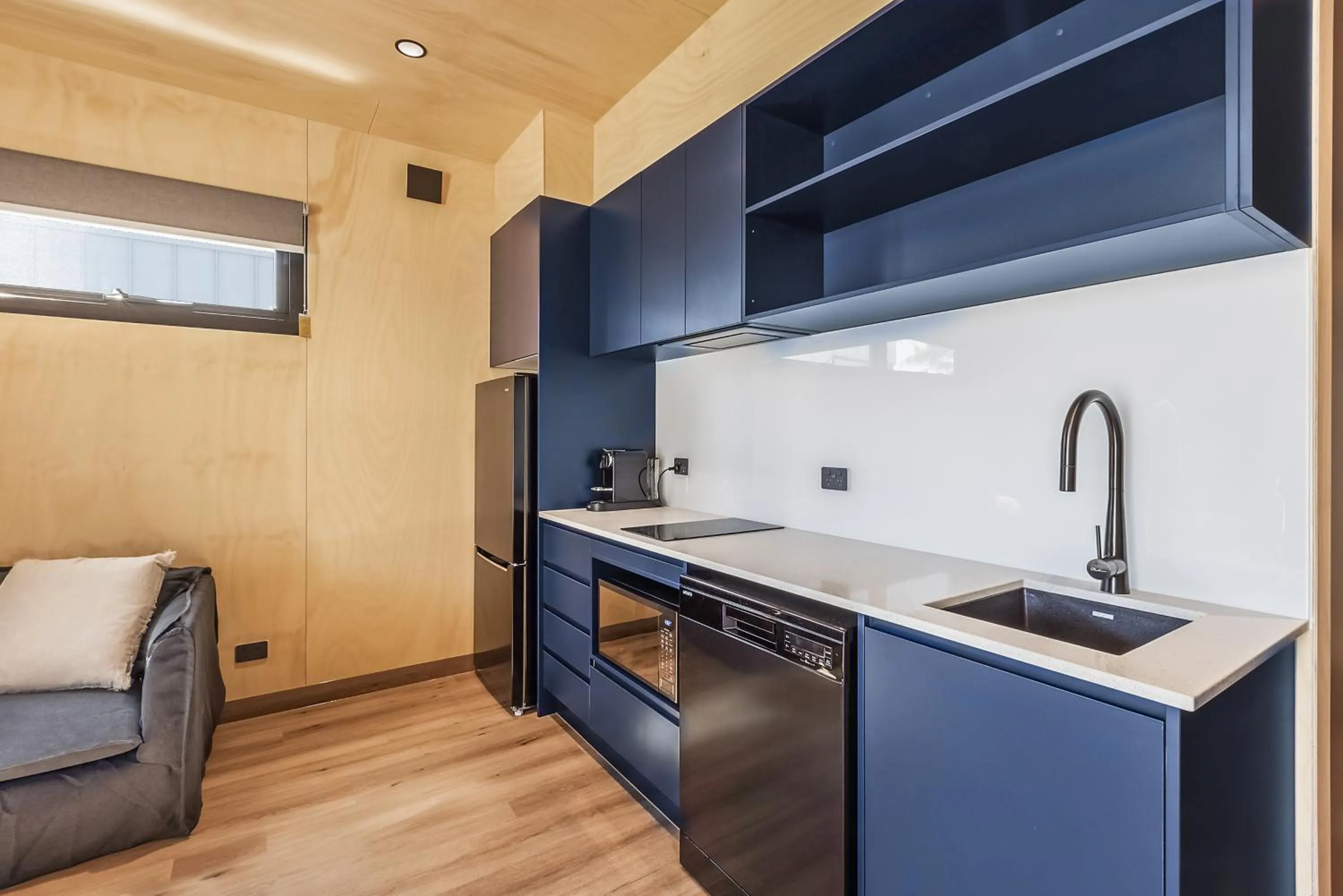 Kitchen or kitchenette in Reflections Hawks Nest - Holiday Park