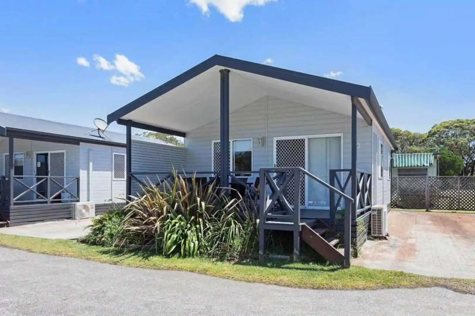 Facade/entrance in Reflections Hawks Nest - Holiday Park
