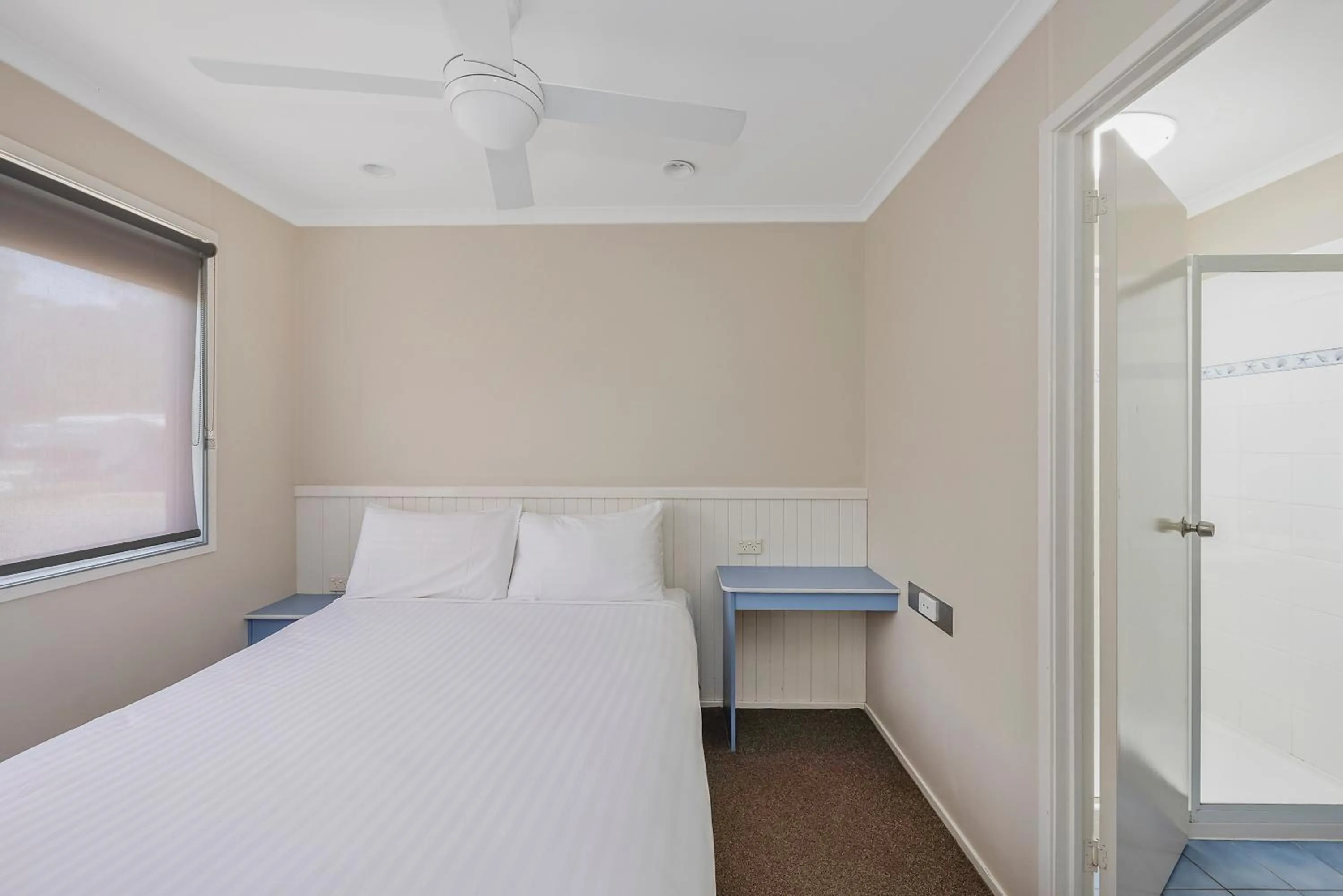 Bedroom, Bed in Reflections Jimmys Beach - Holiday Park