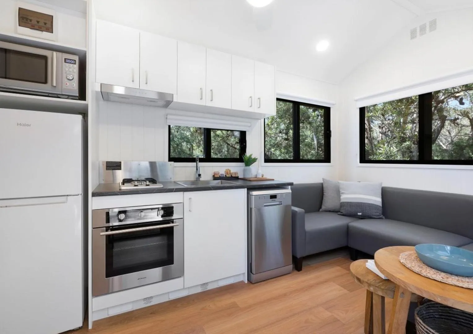 Kitchen or kitchenette in Reflections Jimmys Beach - Holiday Park