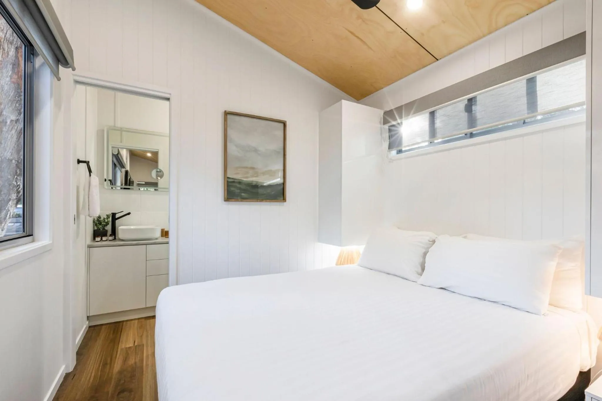 Bed in Reflections Jimmys Beach - Holiday Park