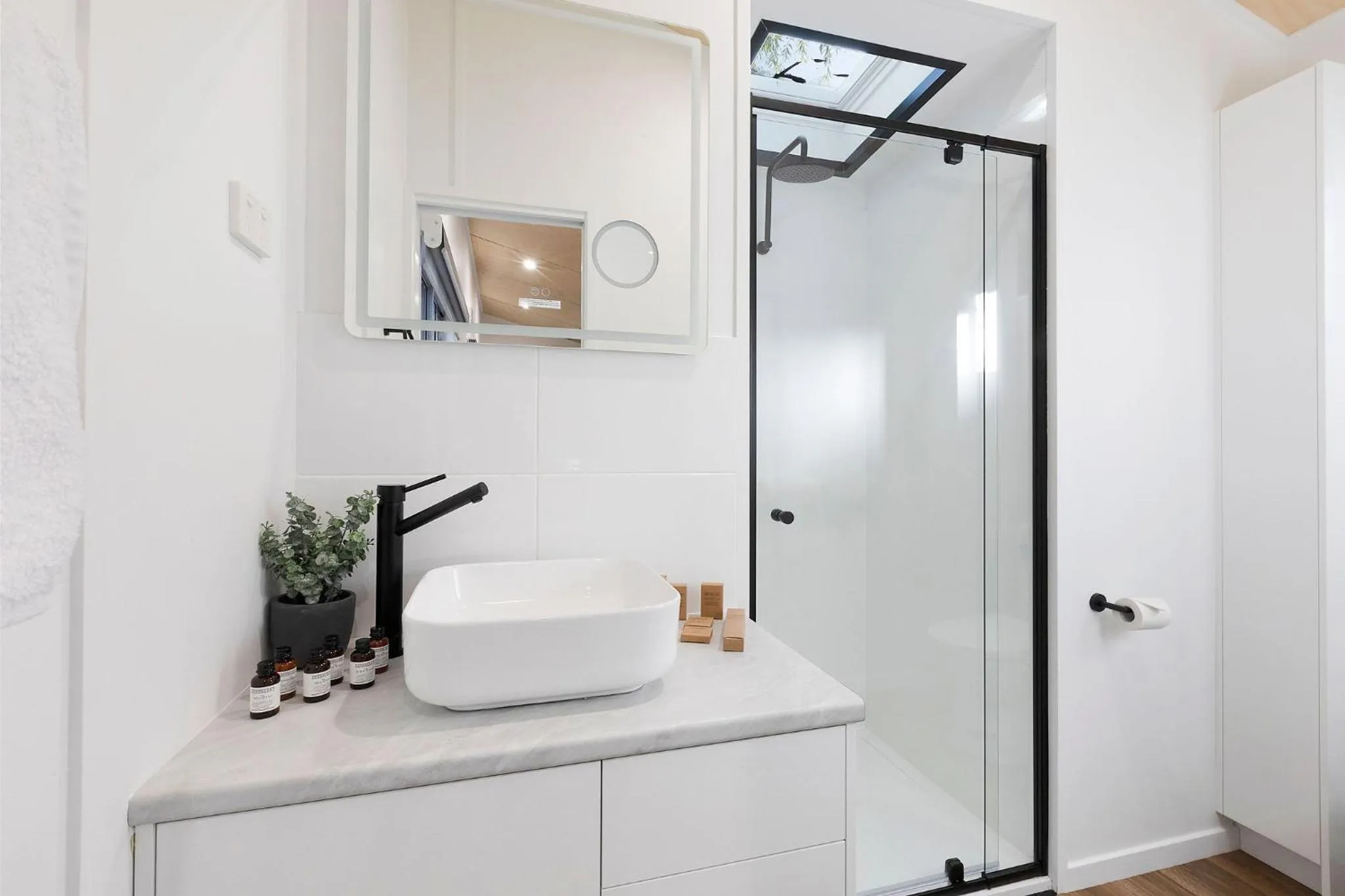 Bathroom in Reflections Jimmys Beach - Holiday Park