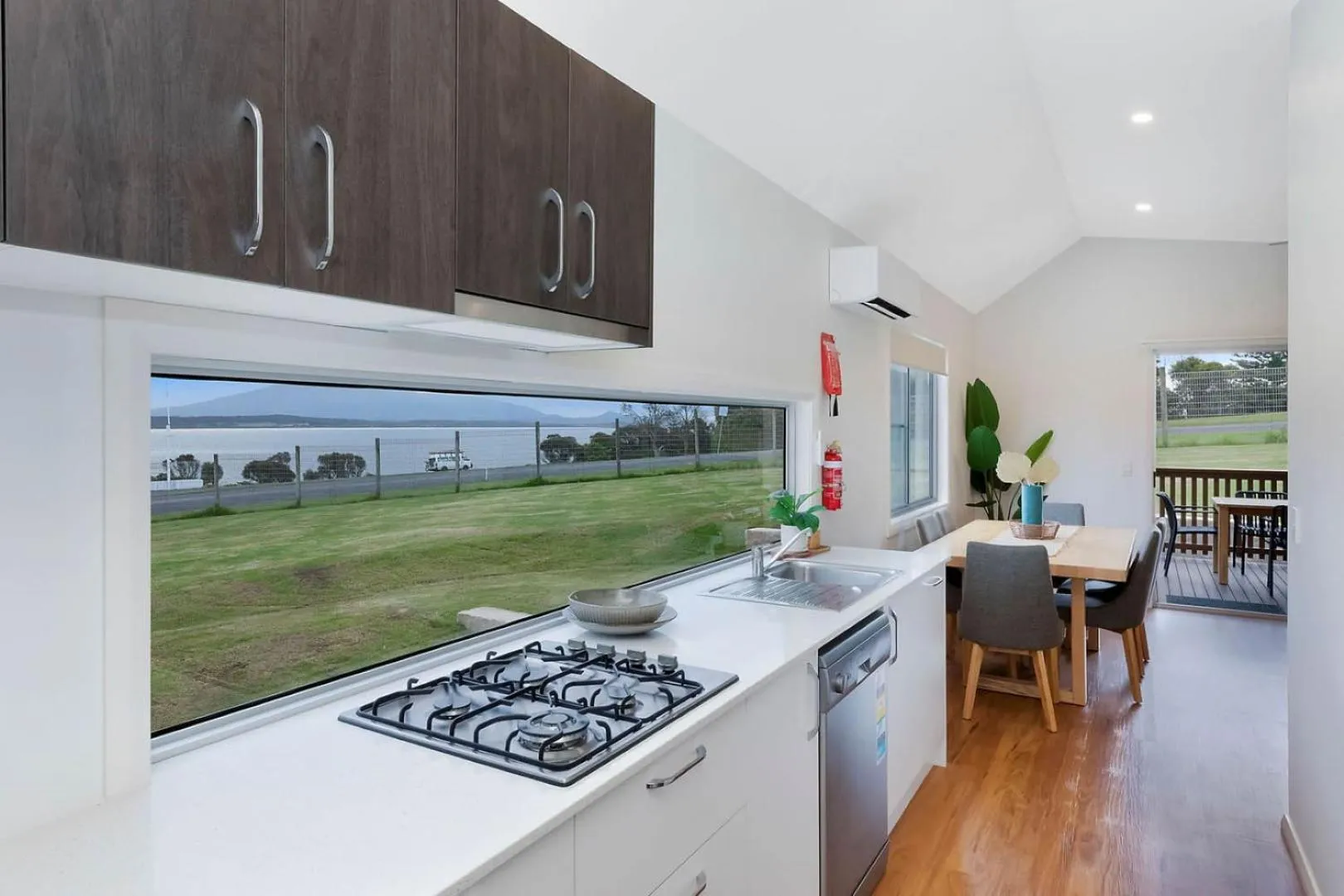 Kitchen or kitchenette in Reflections Bermagui - Holiday Park