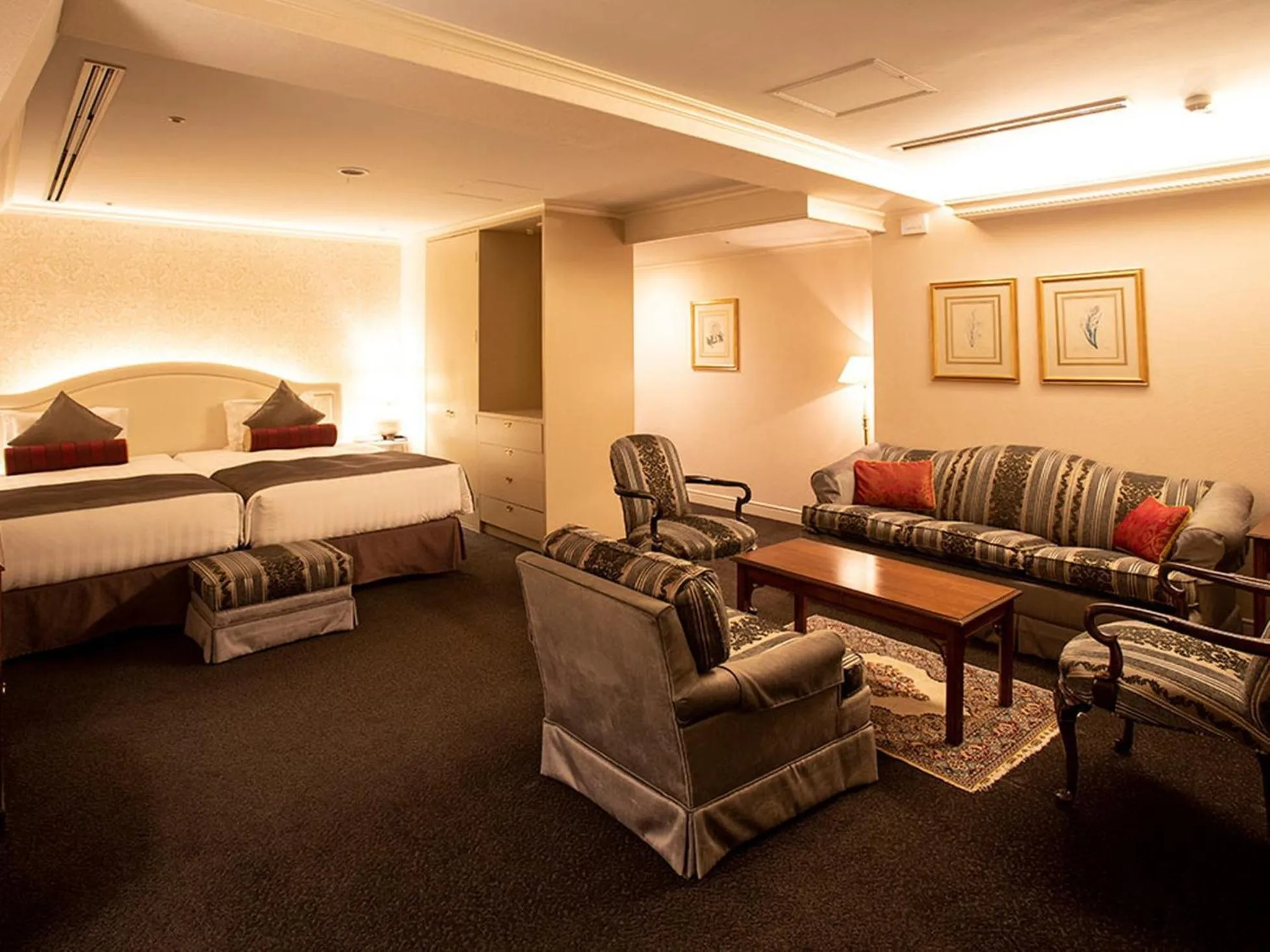 Bed in Kobe Kitano Hotel