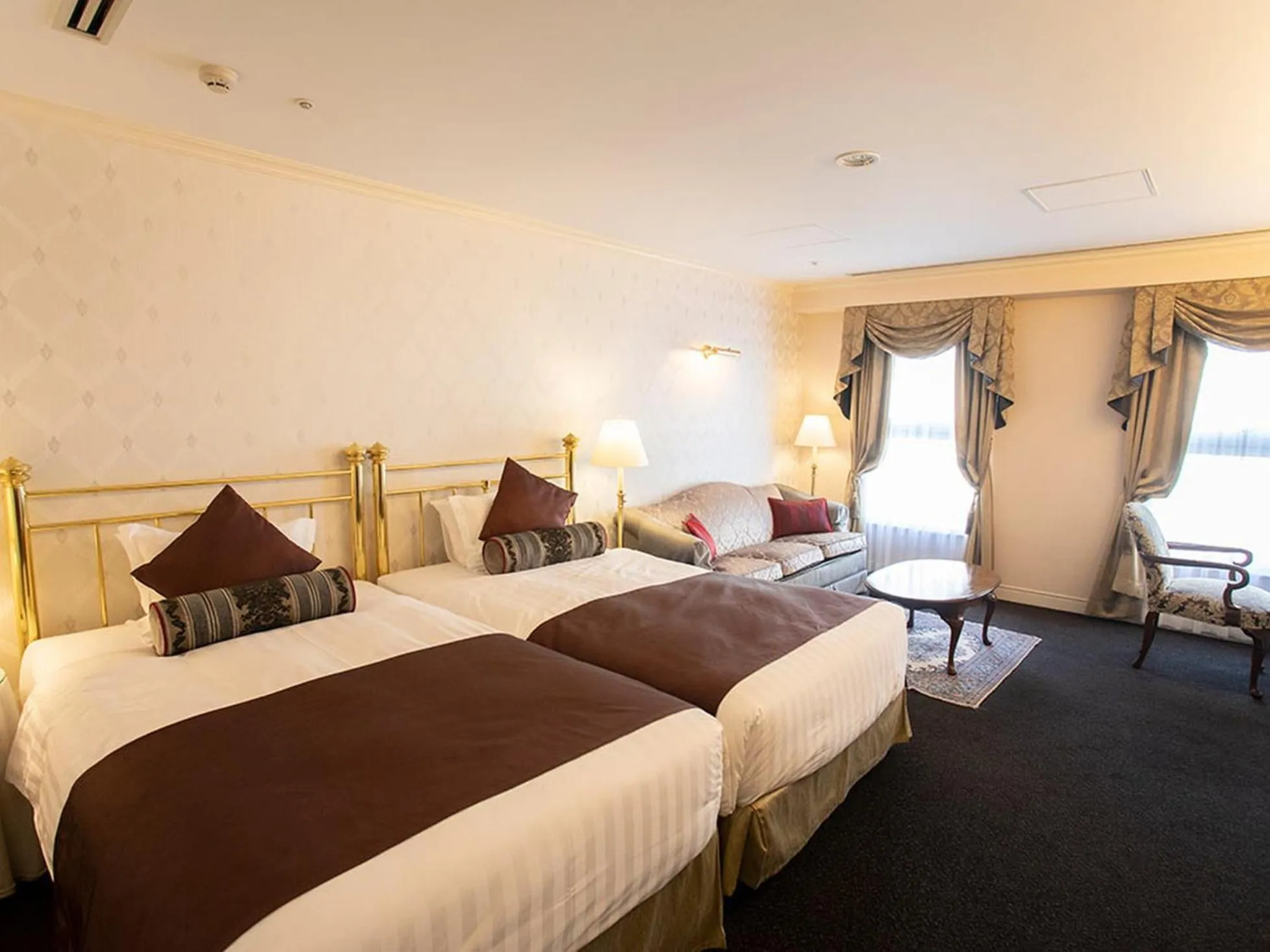 Bed in Kobe Kitano Hotel