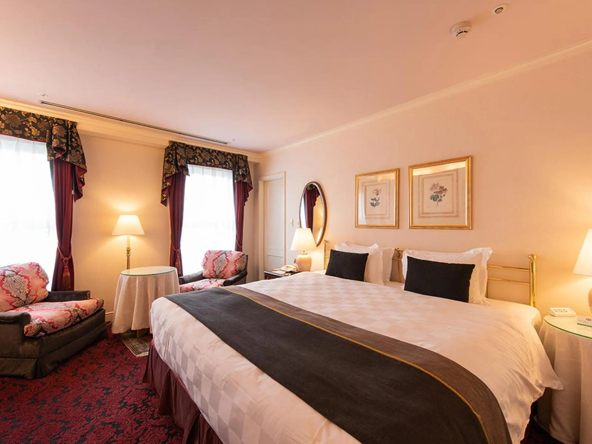 Bed in Kobe Kitano Hotel