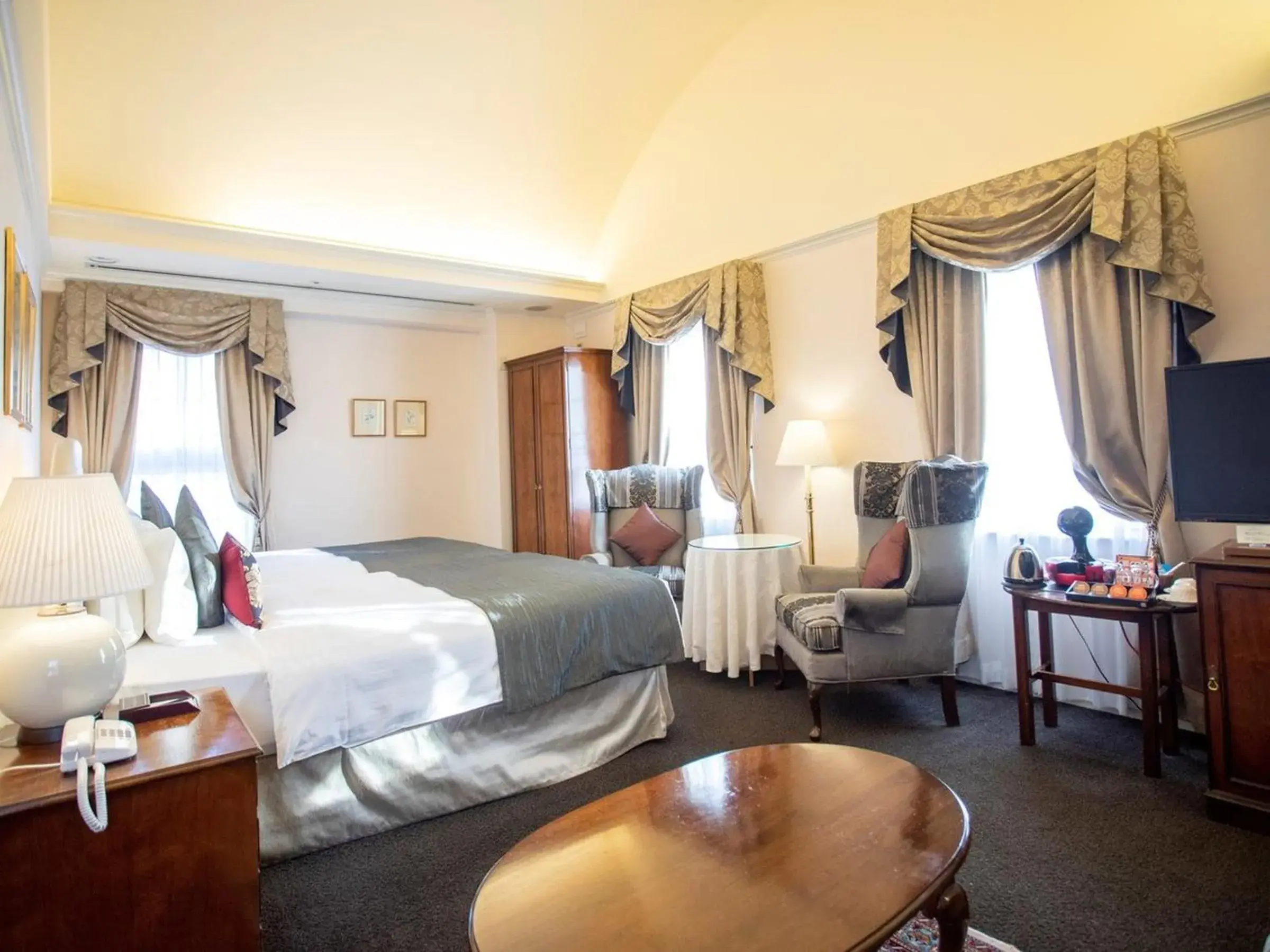 Deluxe Twin Room - single occupancy - Non-Smoking in Kobe Kitano Hotel Deluxe Twin Room - single occupancy - Non-Smoking in Kobe Kitano Hotel