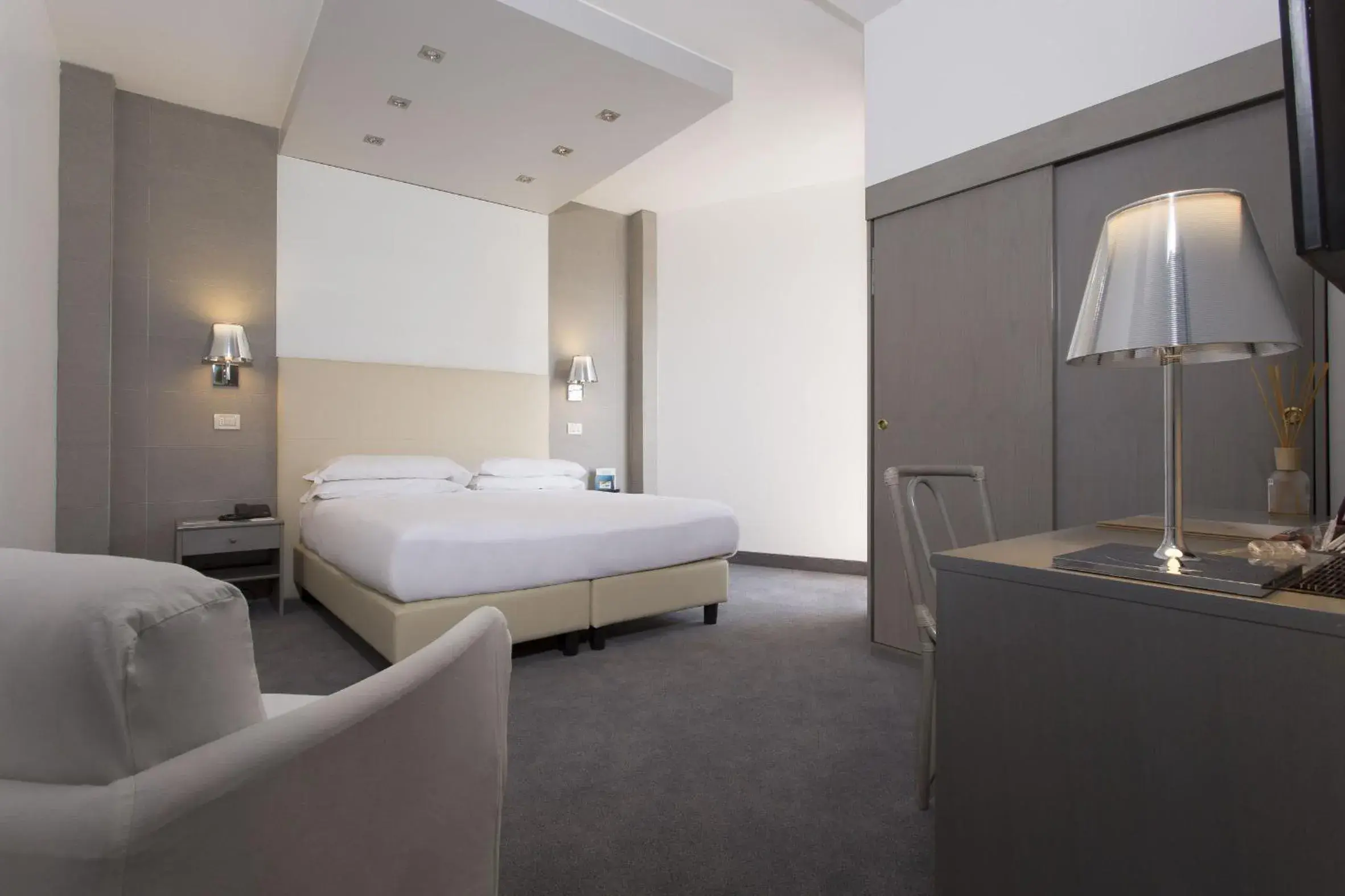 Classic Triple Room in Park Hotel Brasilia Classic Triple Room in Park Hotel Brasilia