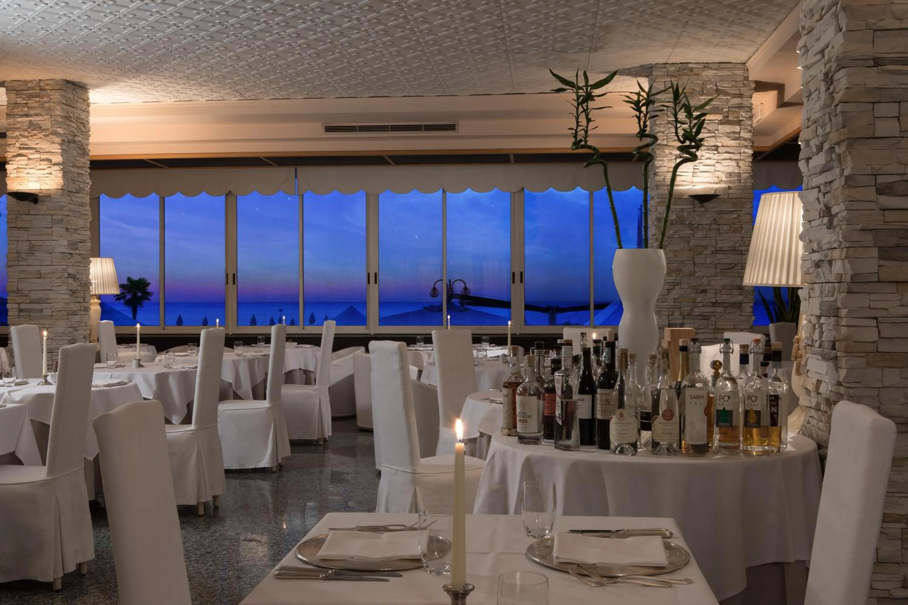 Restaurant/places to eat in Park Hotel Brasilia