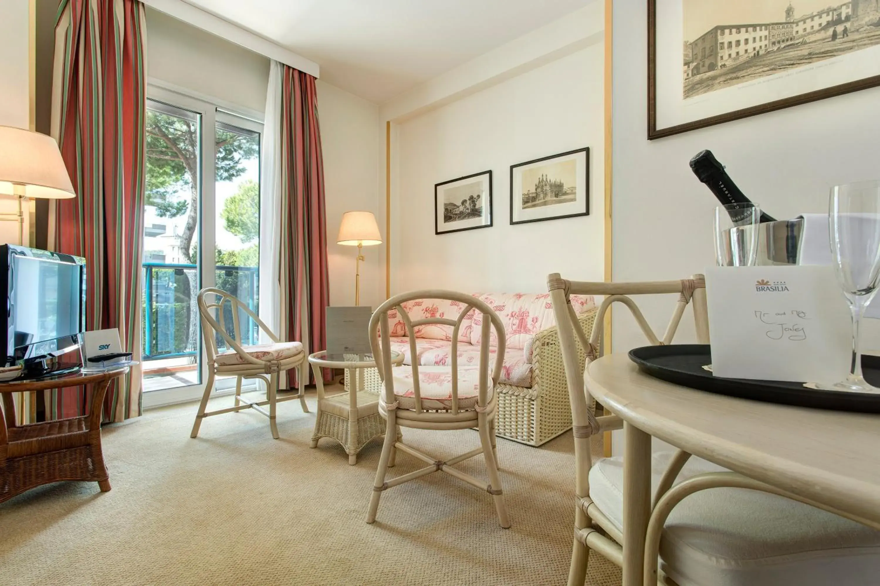 Junior Suite (3 Adults) in Park Hotel Brasilia Junior Suite (3 Adults) in Park Hotel Brasilia