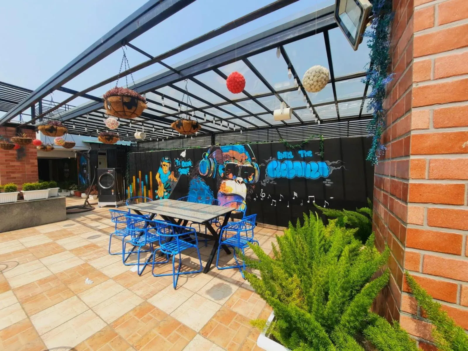 Restaurant/places to eat in The Eleganza