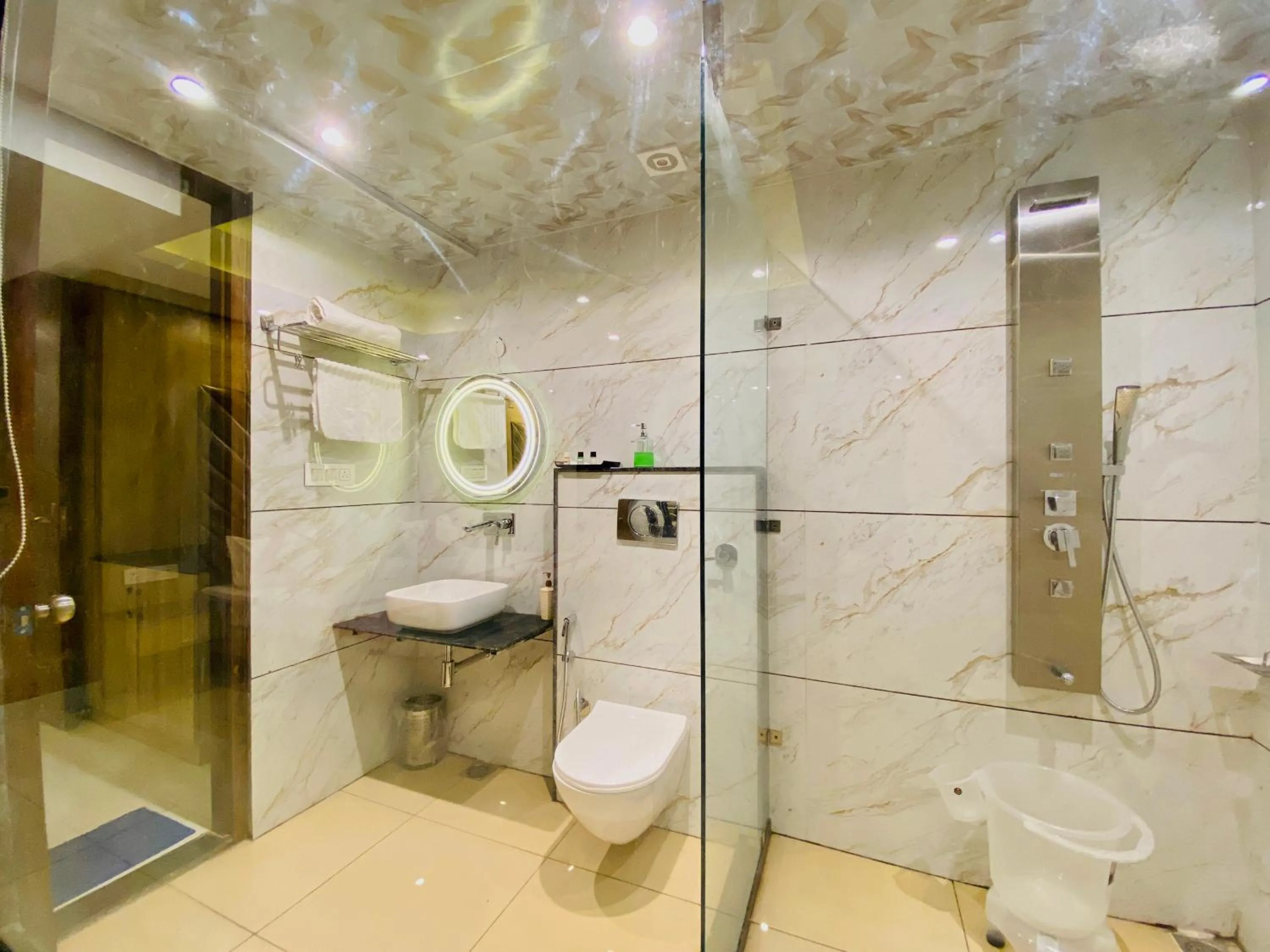 Bathroom in The Eleganza