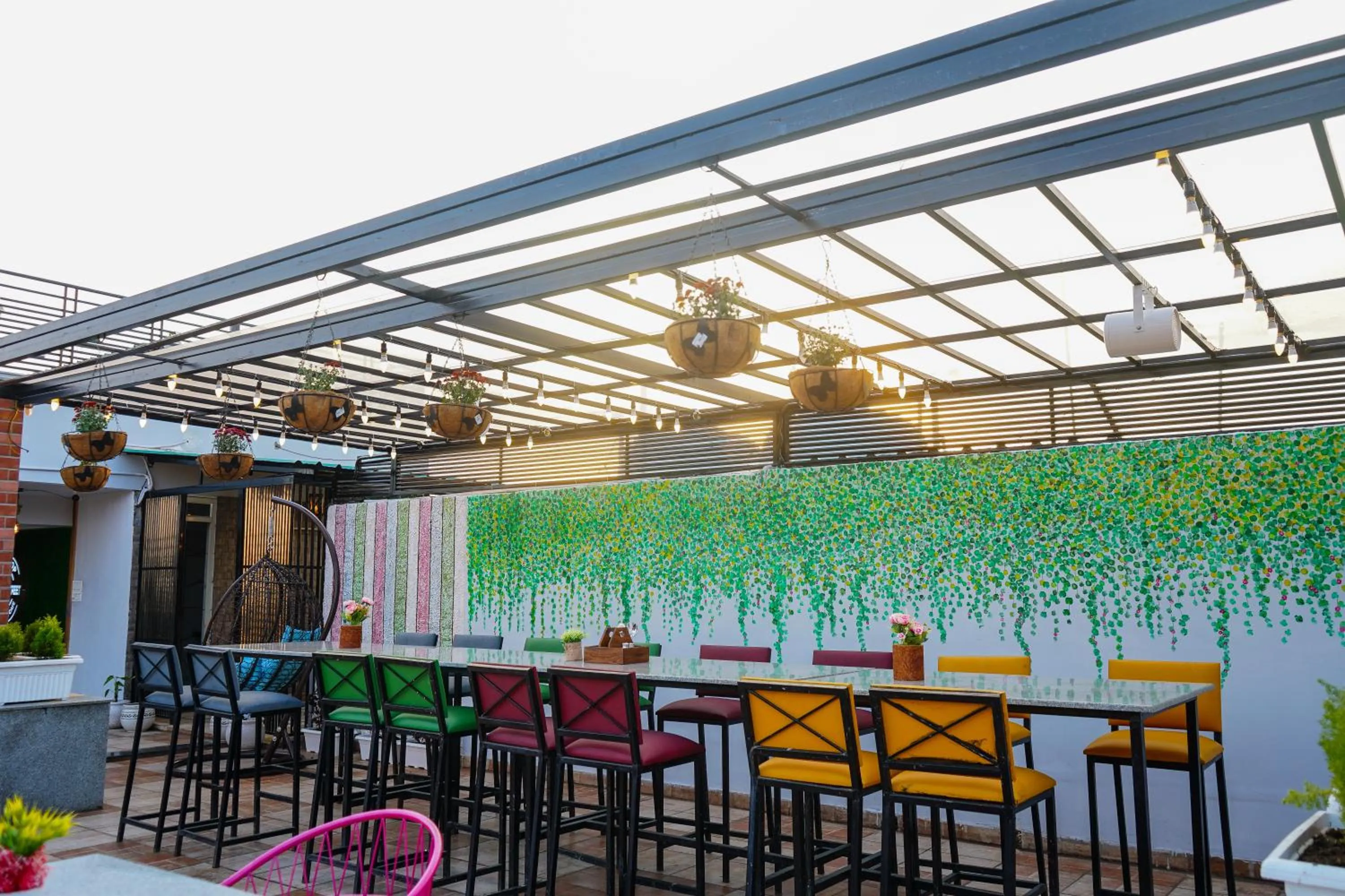 Restaurant/places to eat in The Eleganza