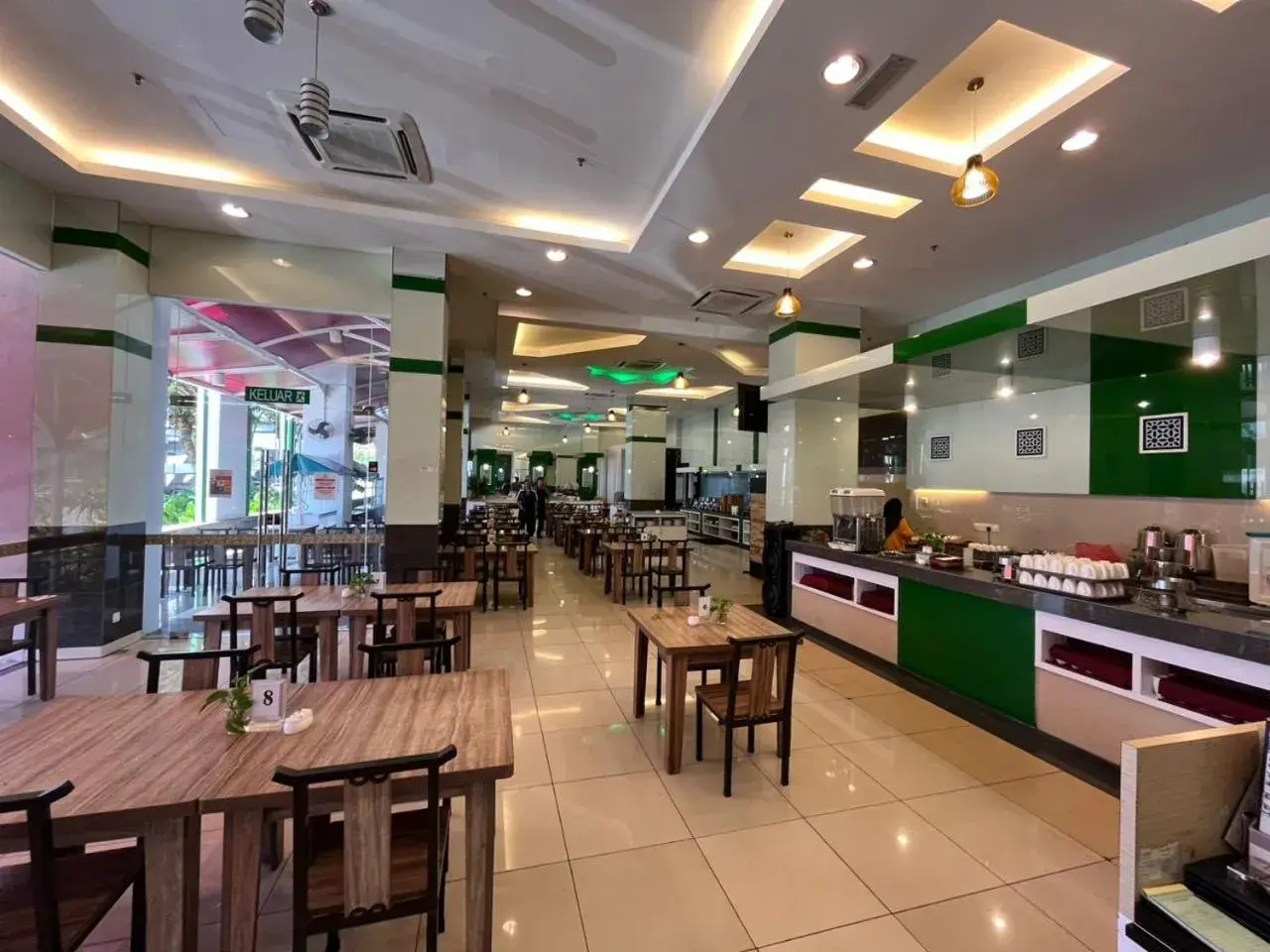 Restaurant/places to eat in HIG Hotel Restaurant/places to eat in HIG Hotel