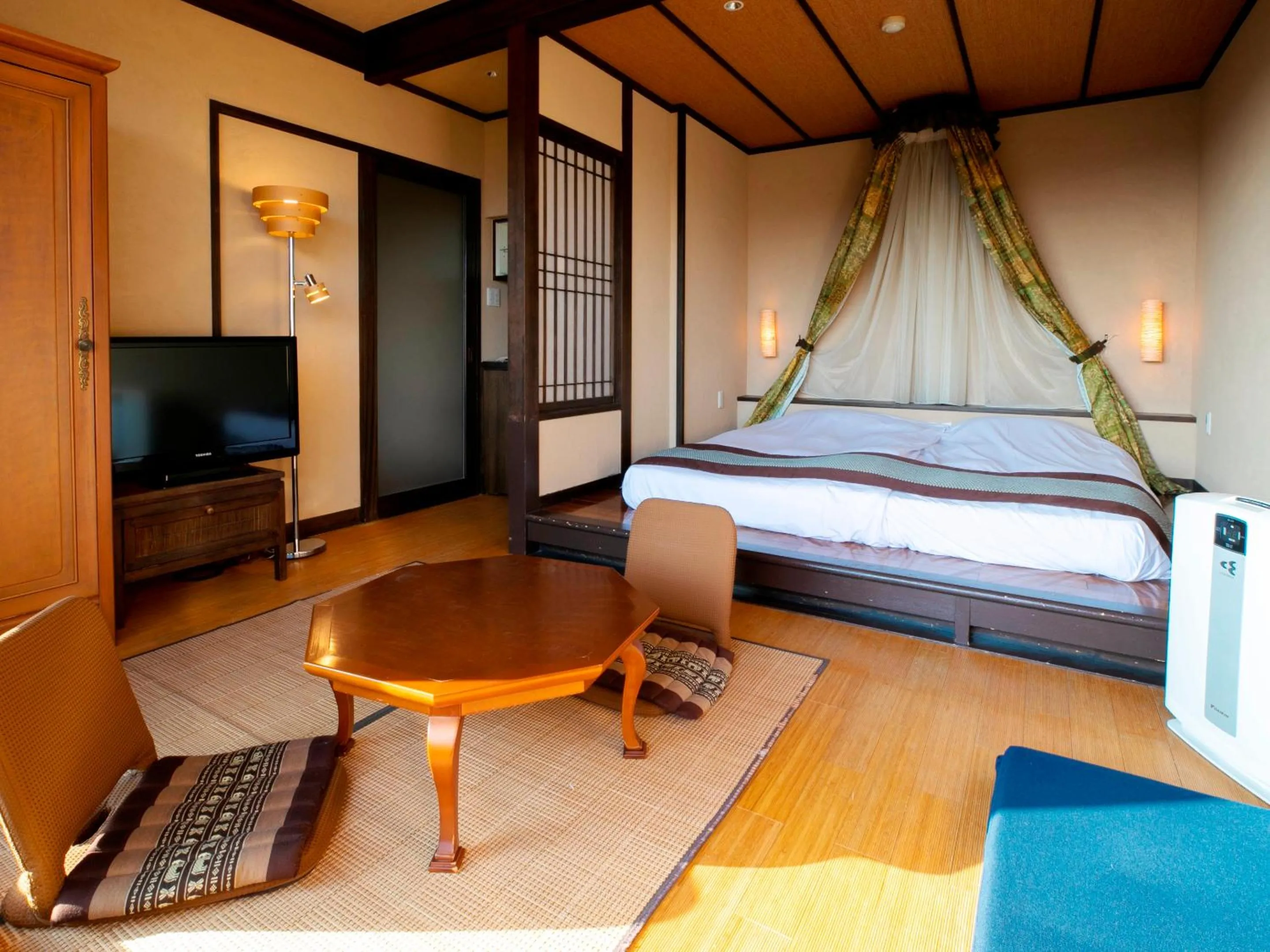 Photo of the whole room, Bed in Ijika Daiichi Hotel Kagura