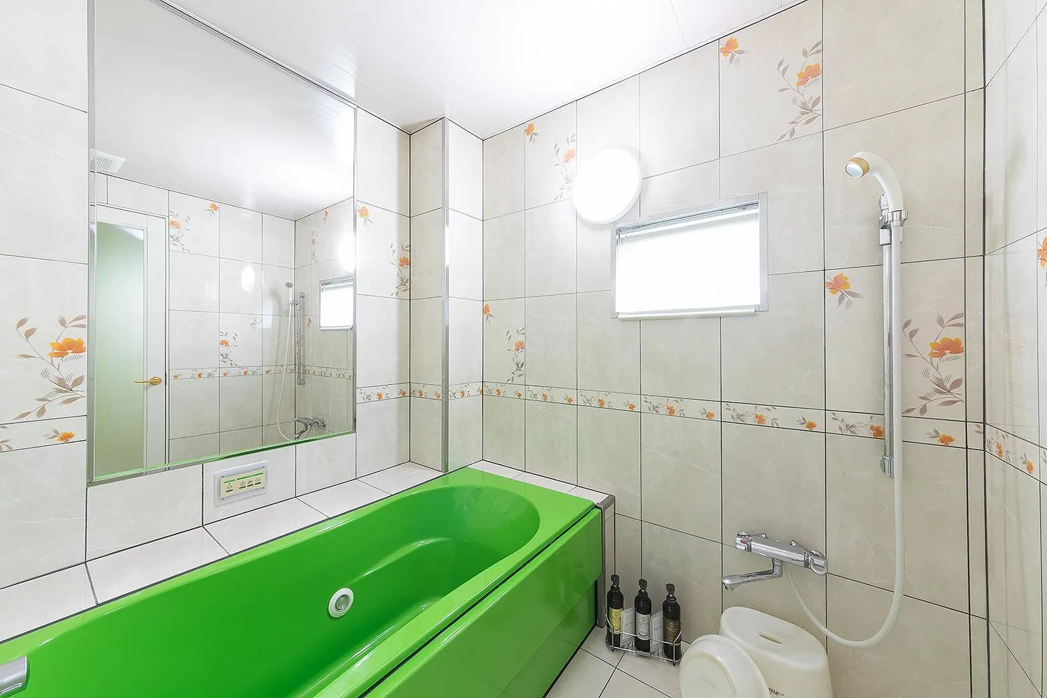 Bathroom in Hotel TO