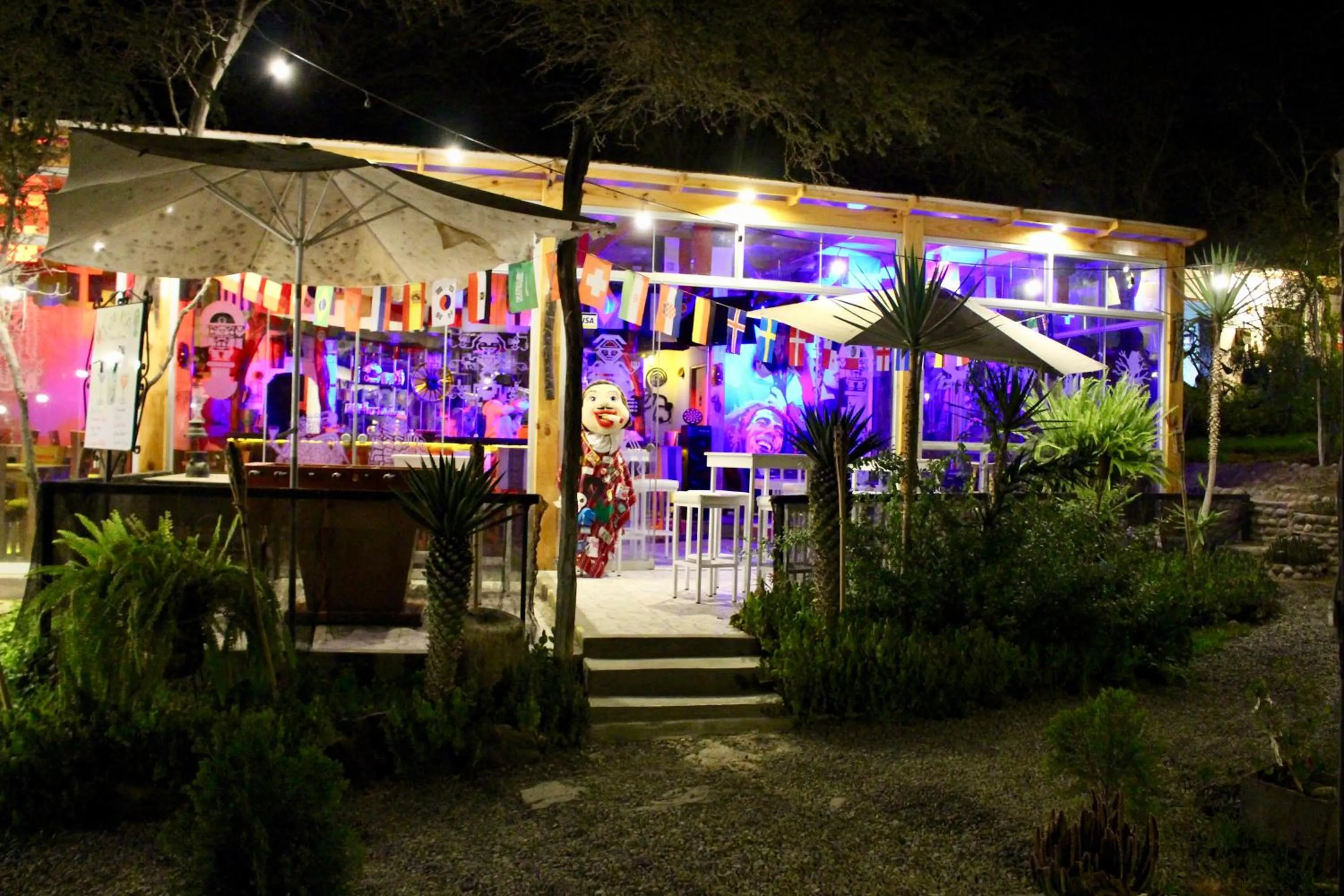 Restaurant/places to eat in Rochabus