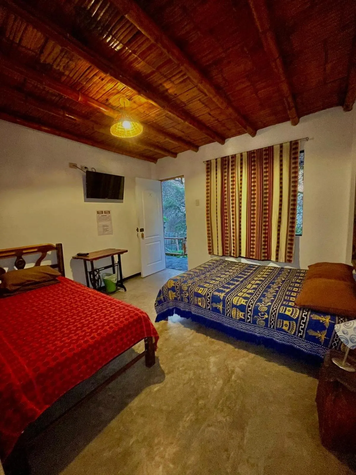 Bedroom, Bed in Rochabus