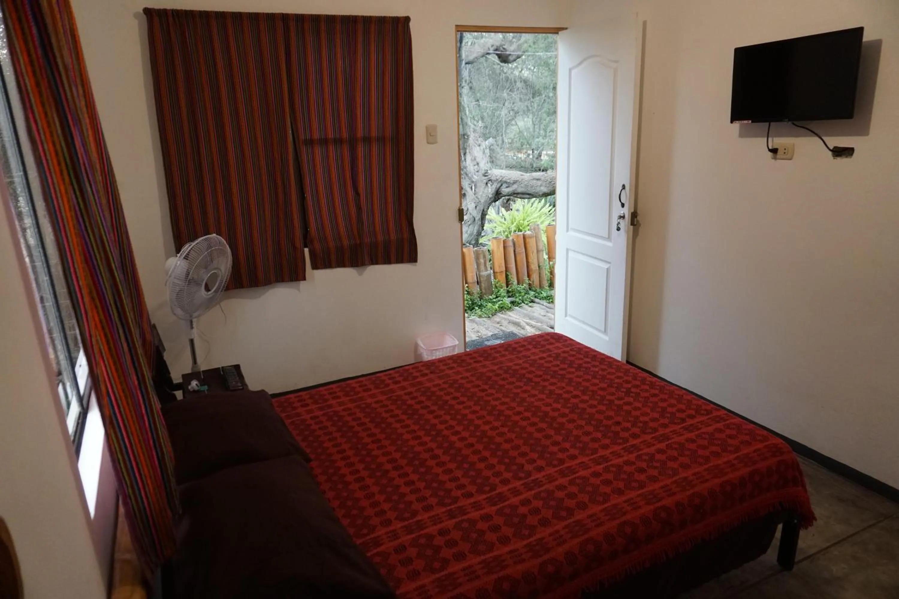 Bedroom, Bed in Rochabus