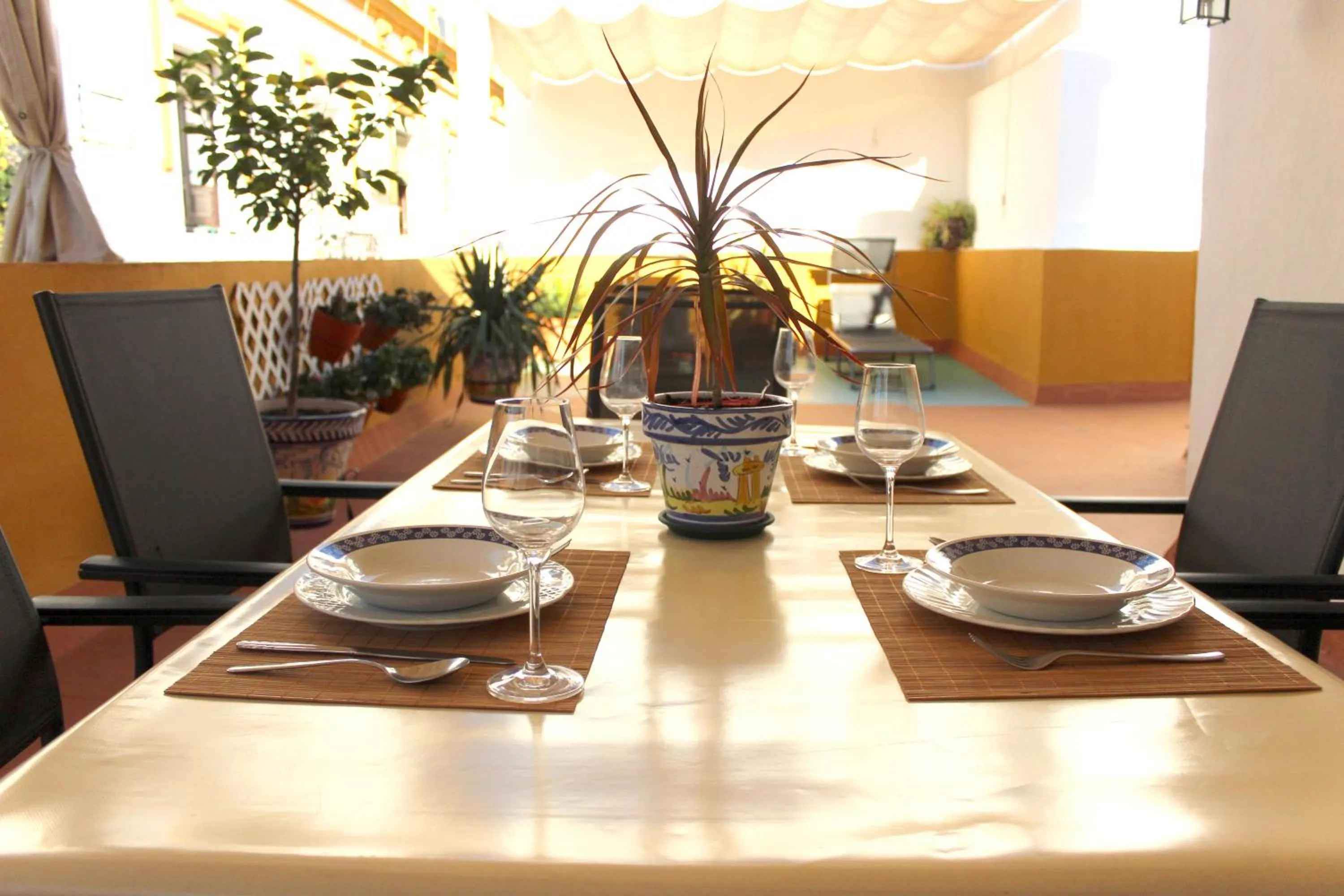 Balcony/Terrace in Duplex acogedor con gran terraza en pleno centro de Sevilla!