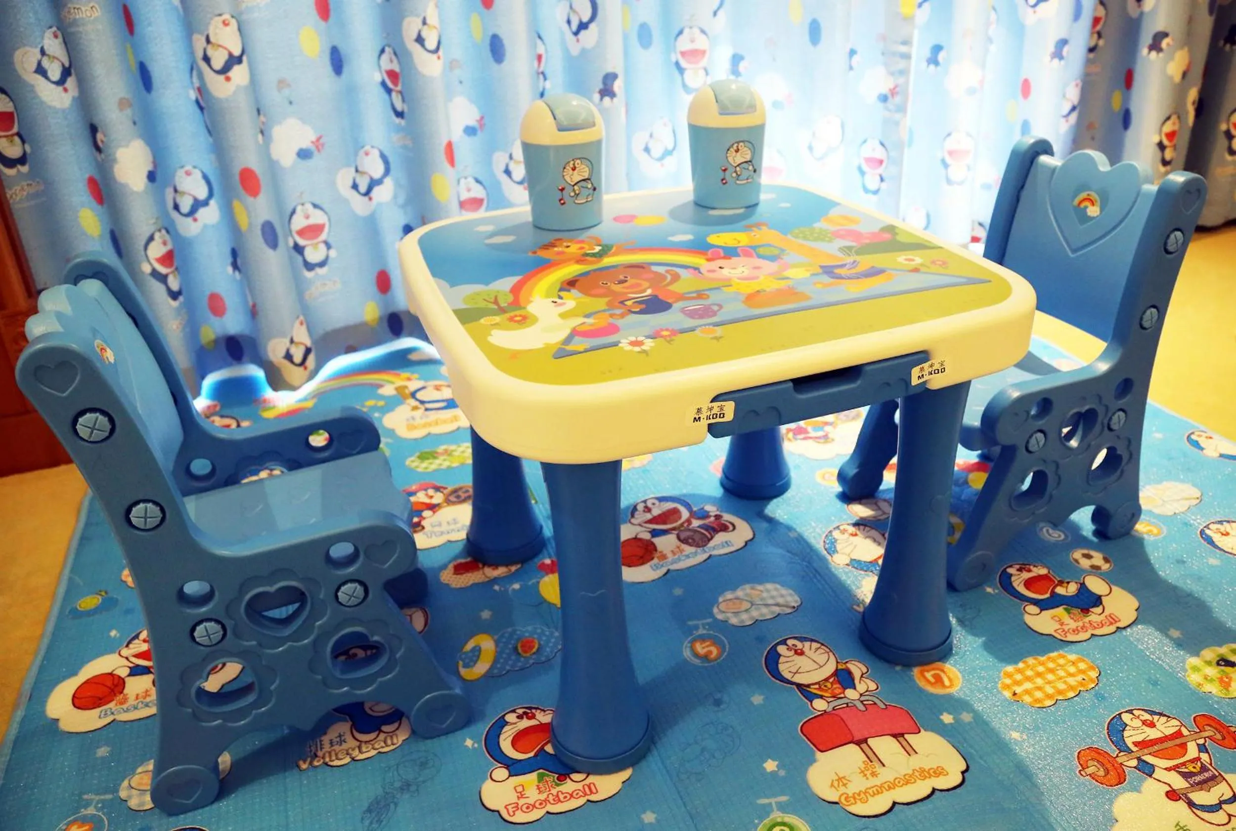 Children play ground in Huaguoshan Hotel