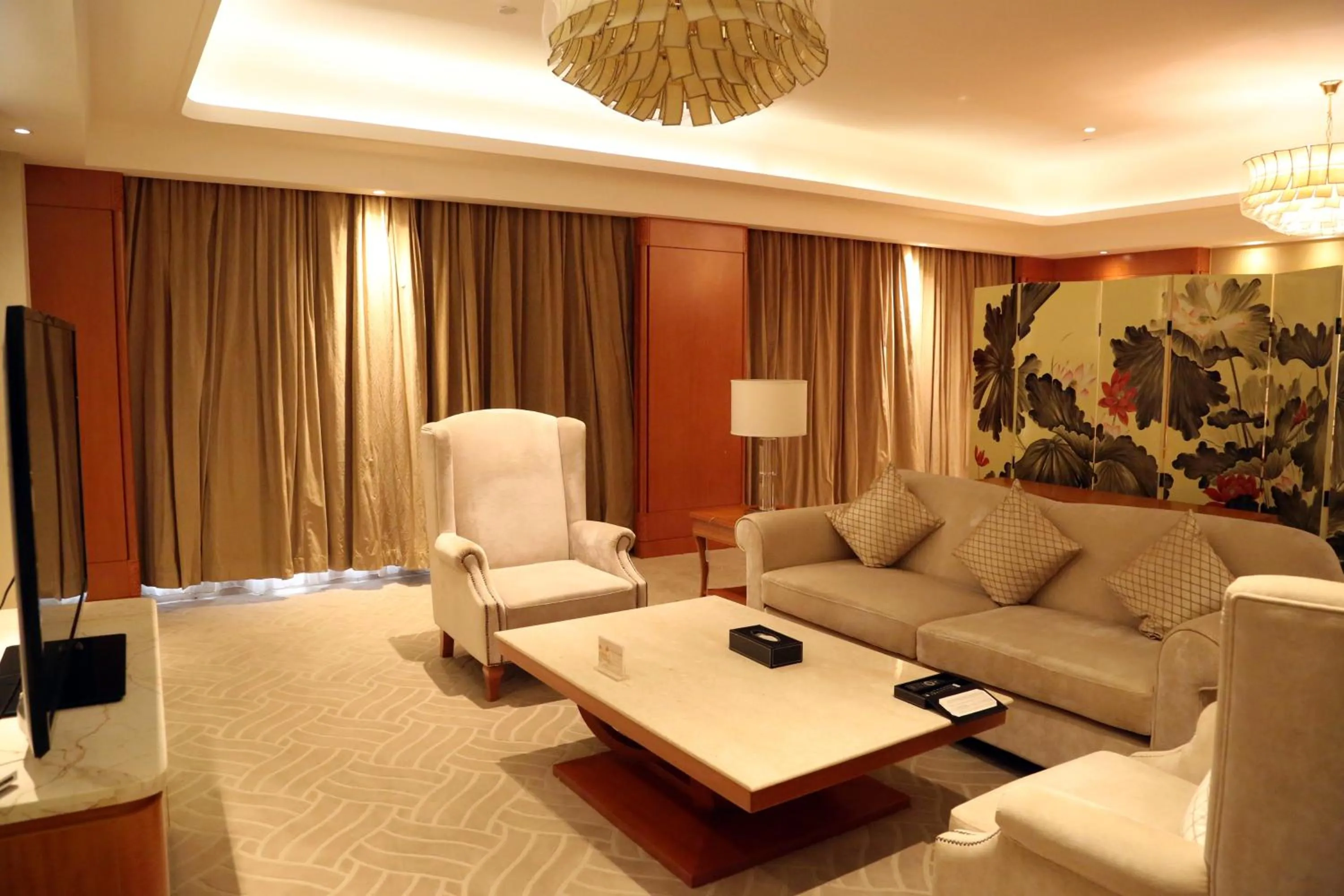 Living room in Huaguoshan Hotel