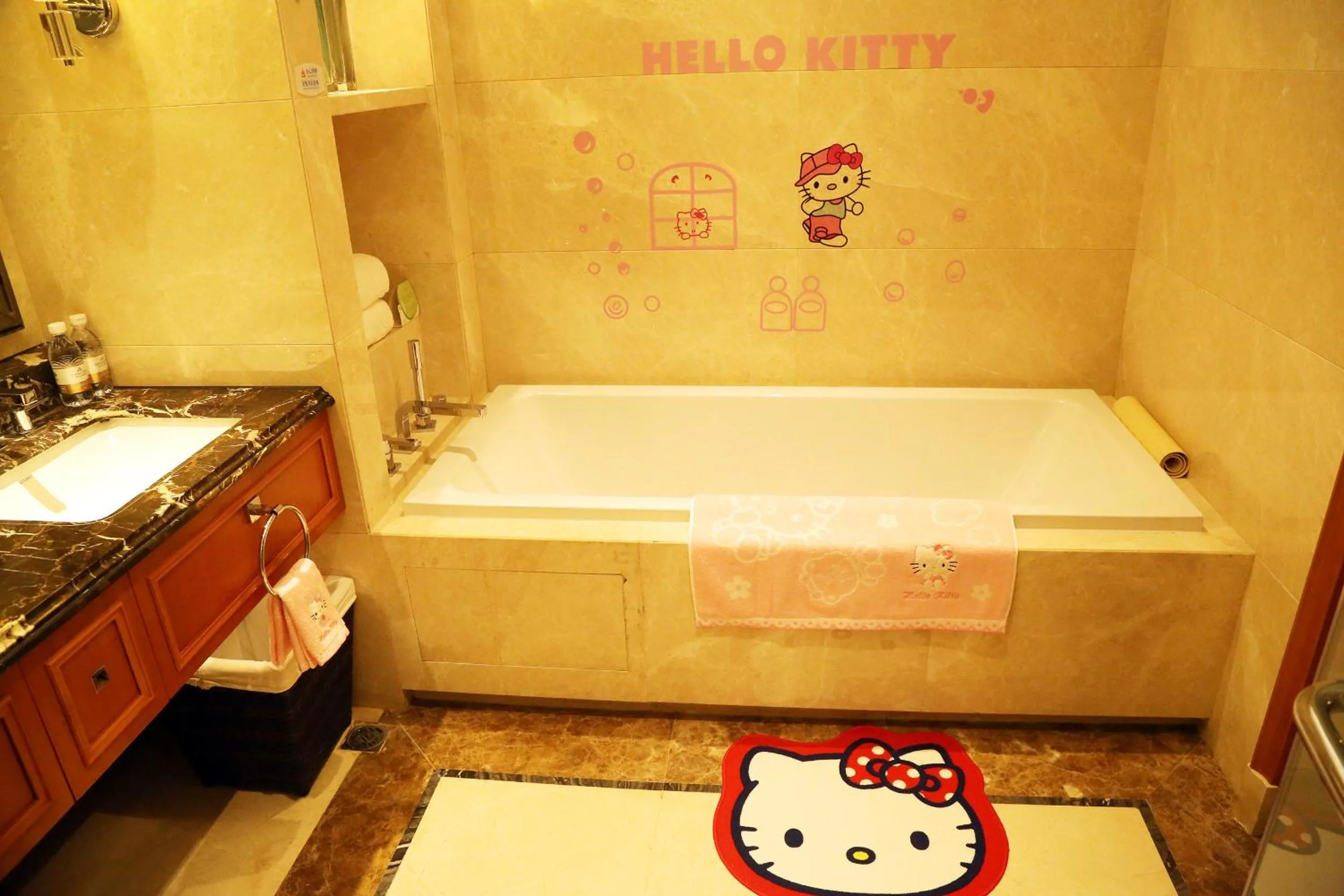 Bathroom in Huaguoshan Hotel