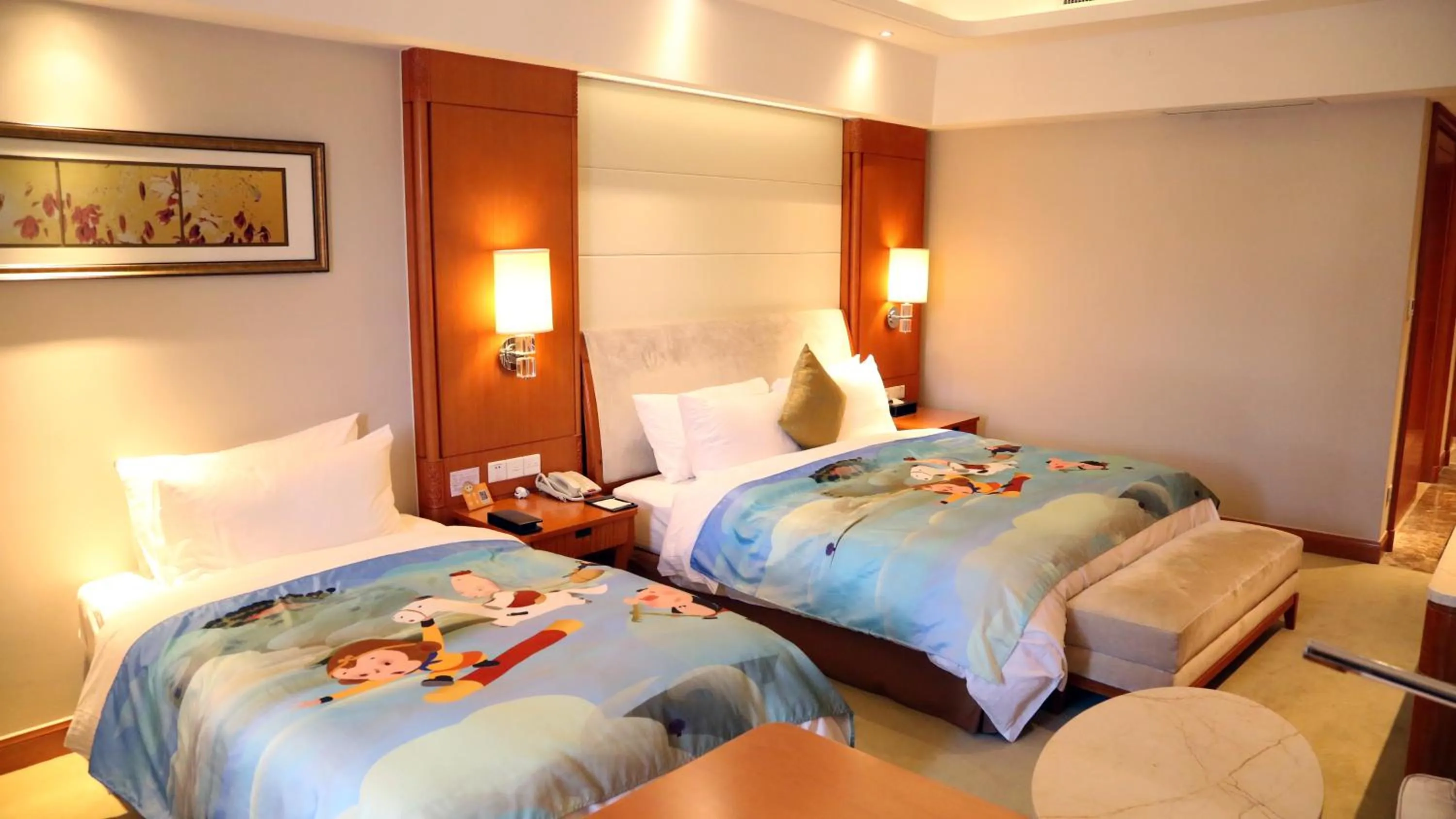 Bedroom, Bed in Huaguoshan Hotel