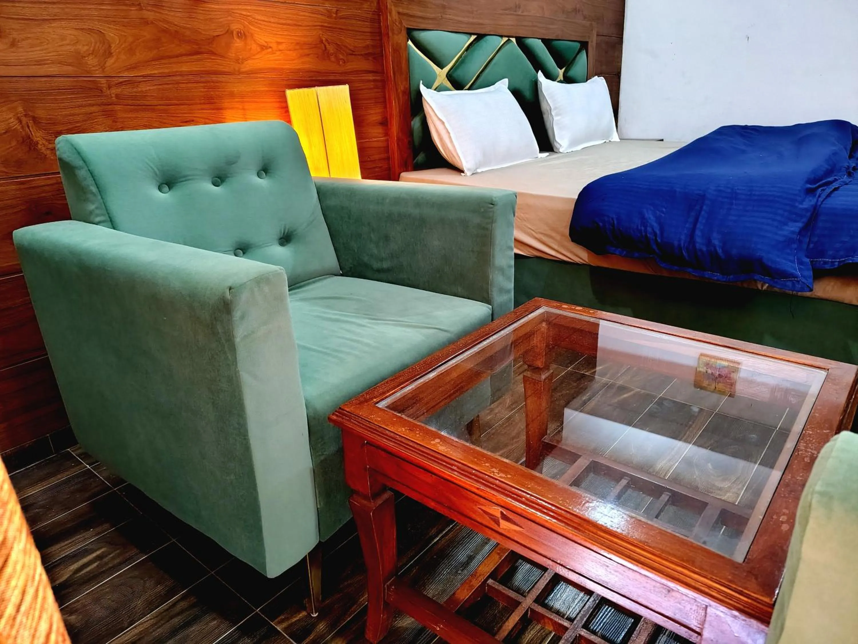 Bedroom in Chakrata Inn Resort