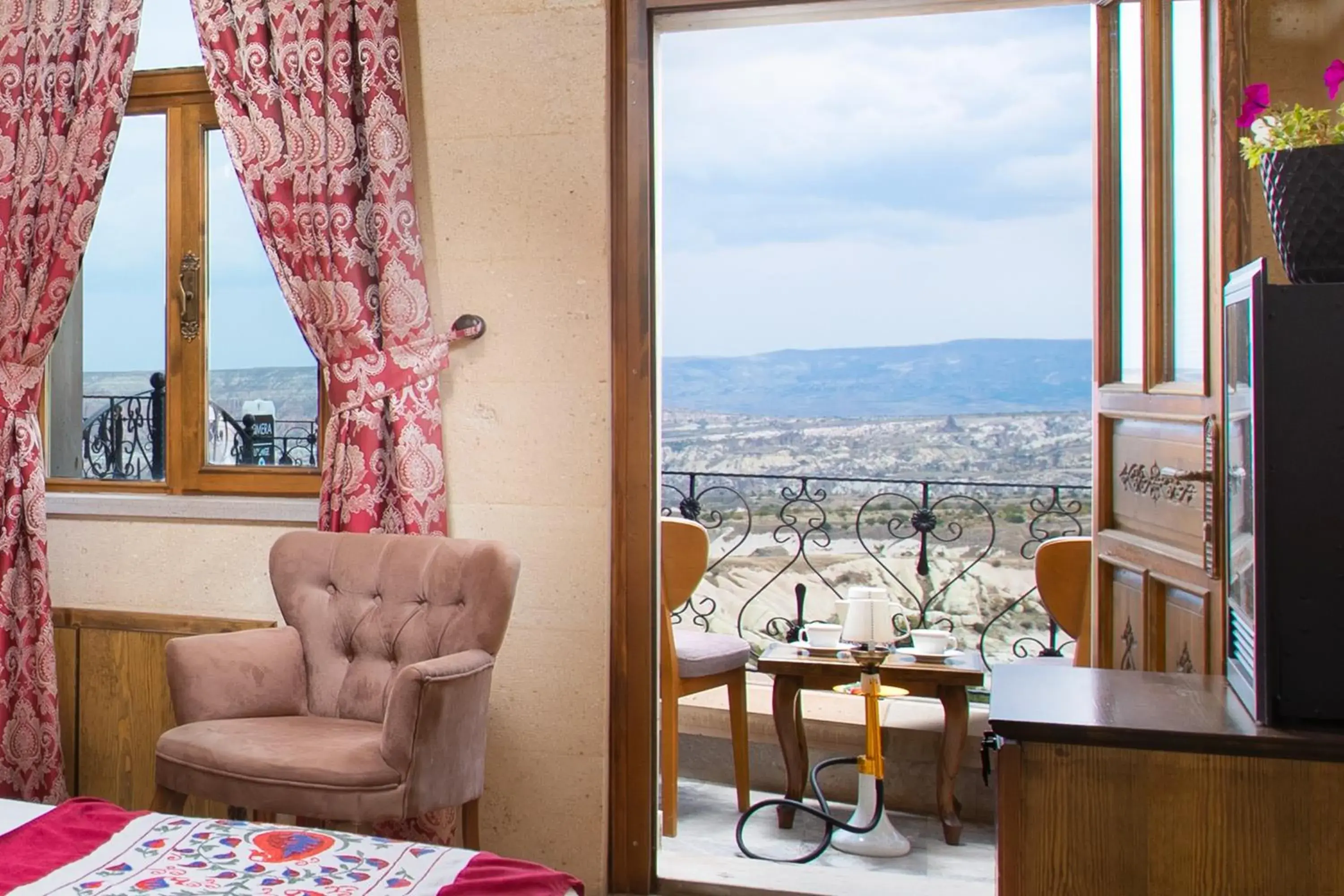 Junior Suite with Balcony in Simera in Cappadocia - Special Class - Best View Rooftop Junior Suite with Balcony in Simera in Cappadocia - Special Class - Best View Rooftop