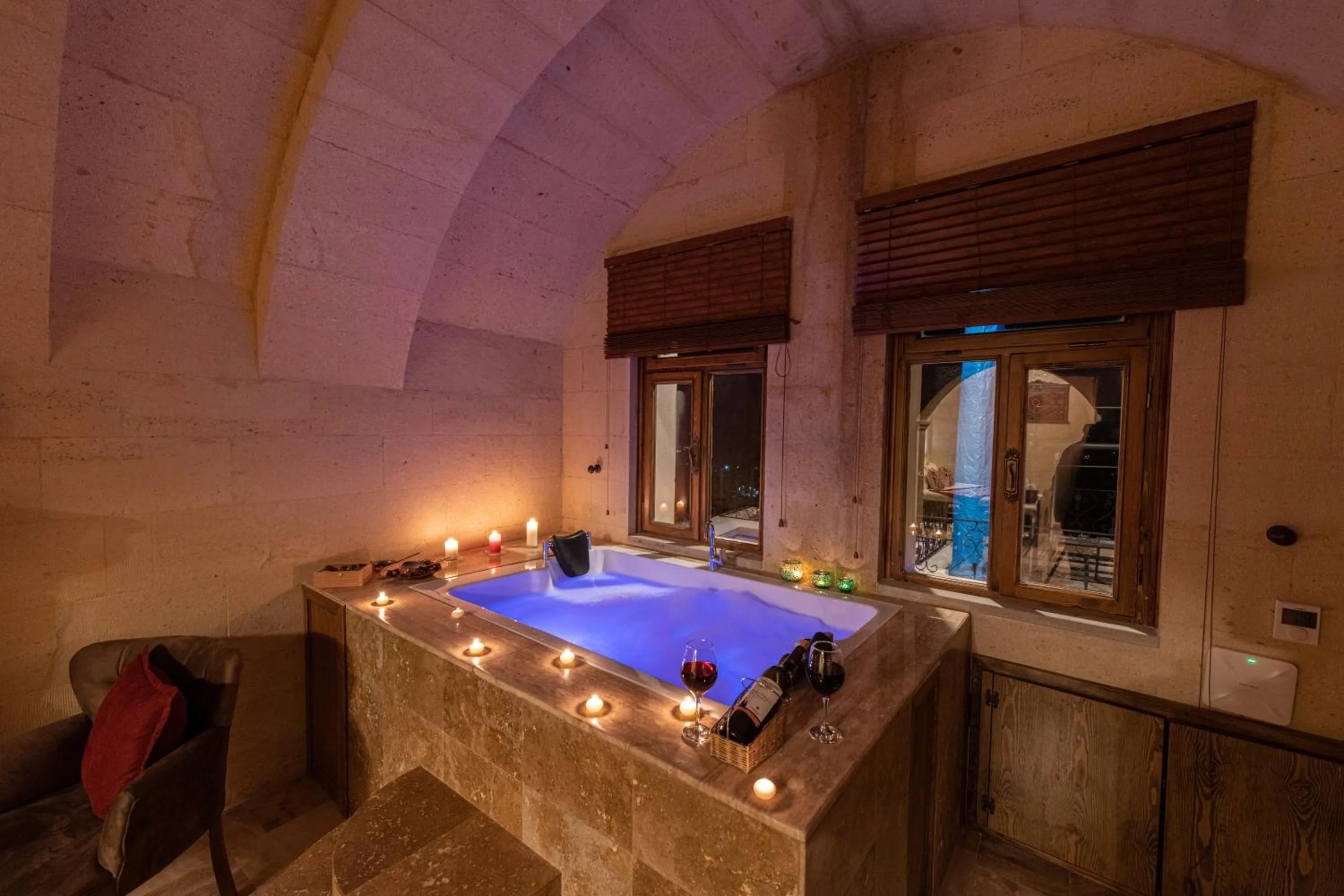 Hot Tub in Simera in Cappadocia - Special Class - Best View Rooftop