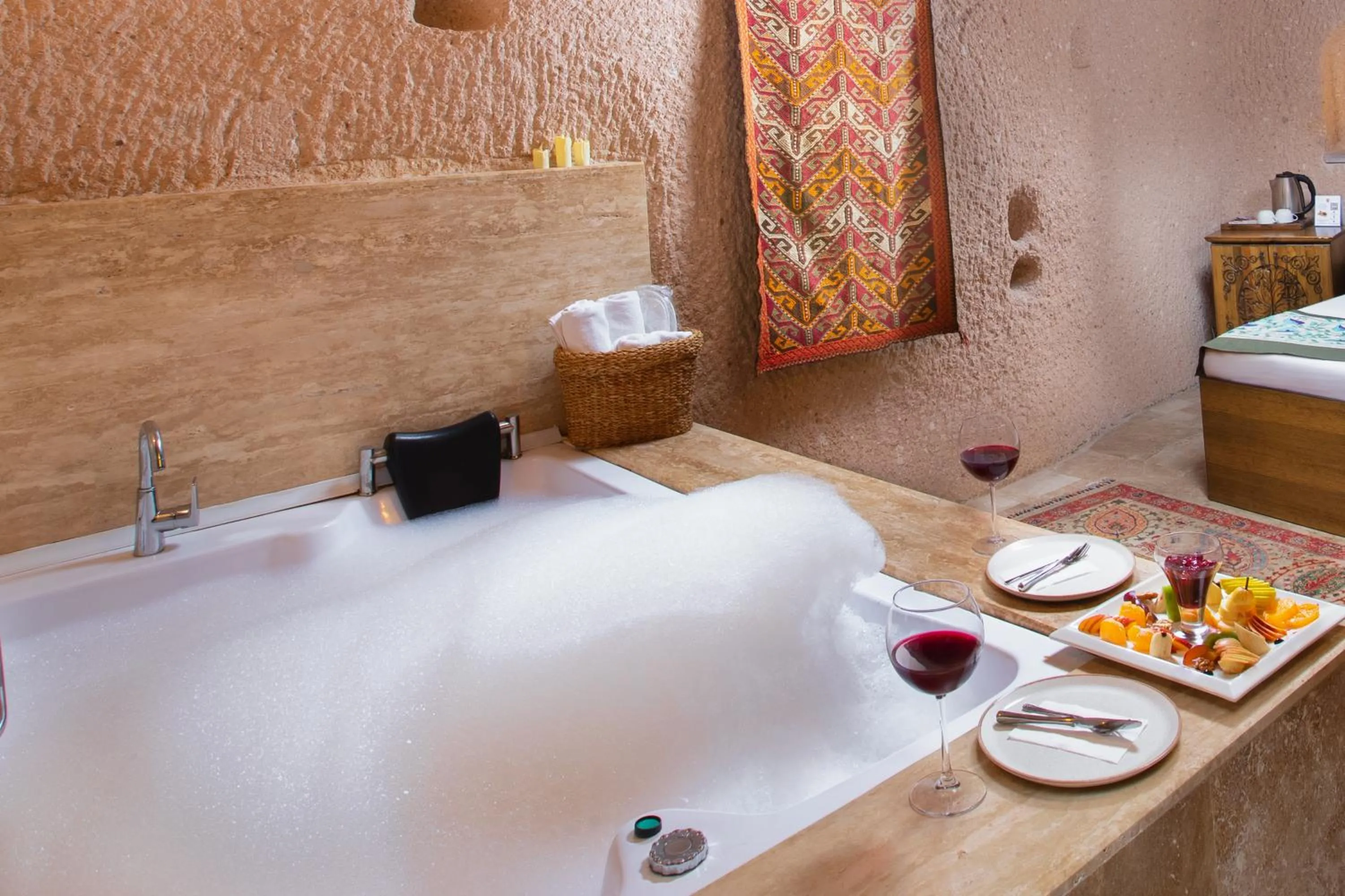 Hot Tub in Simera in Cappadocia - Special Class - Best View Rooftop