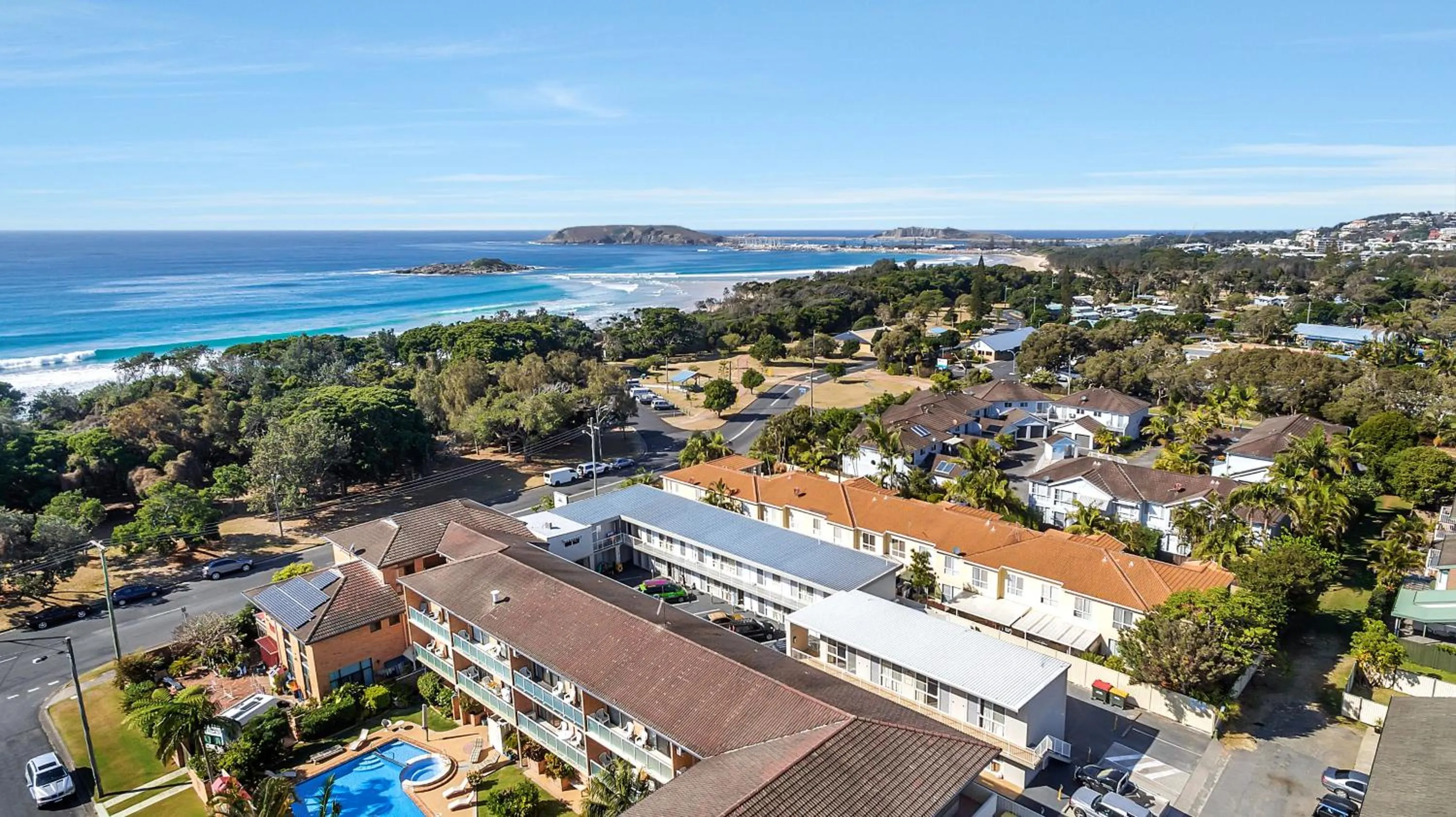 Property building in Surf Beach Motel Coffs