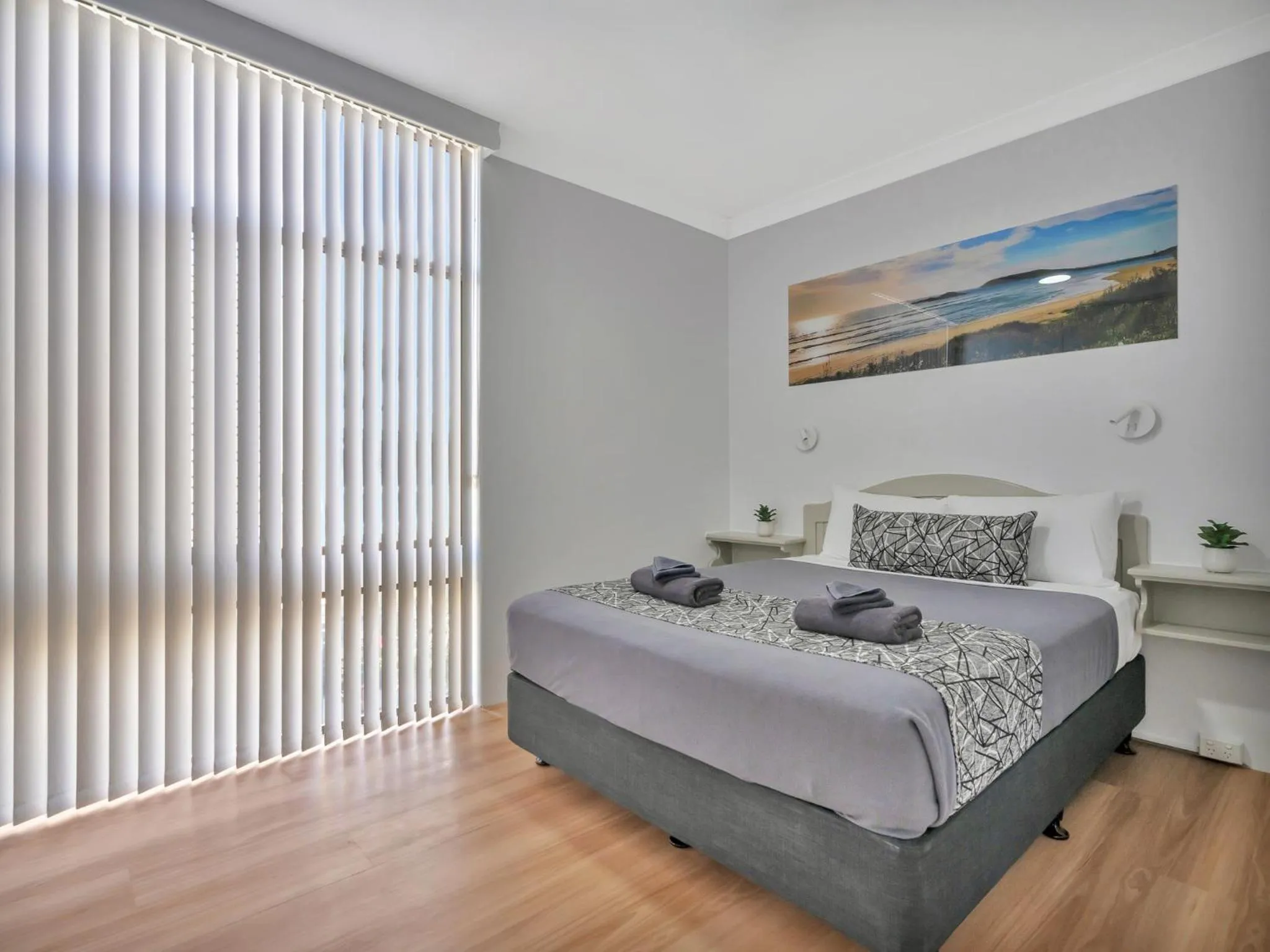 Bedroom, Bed in Surf Beach Motel Coffs