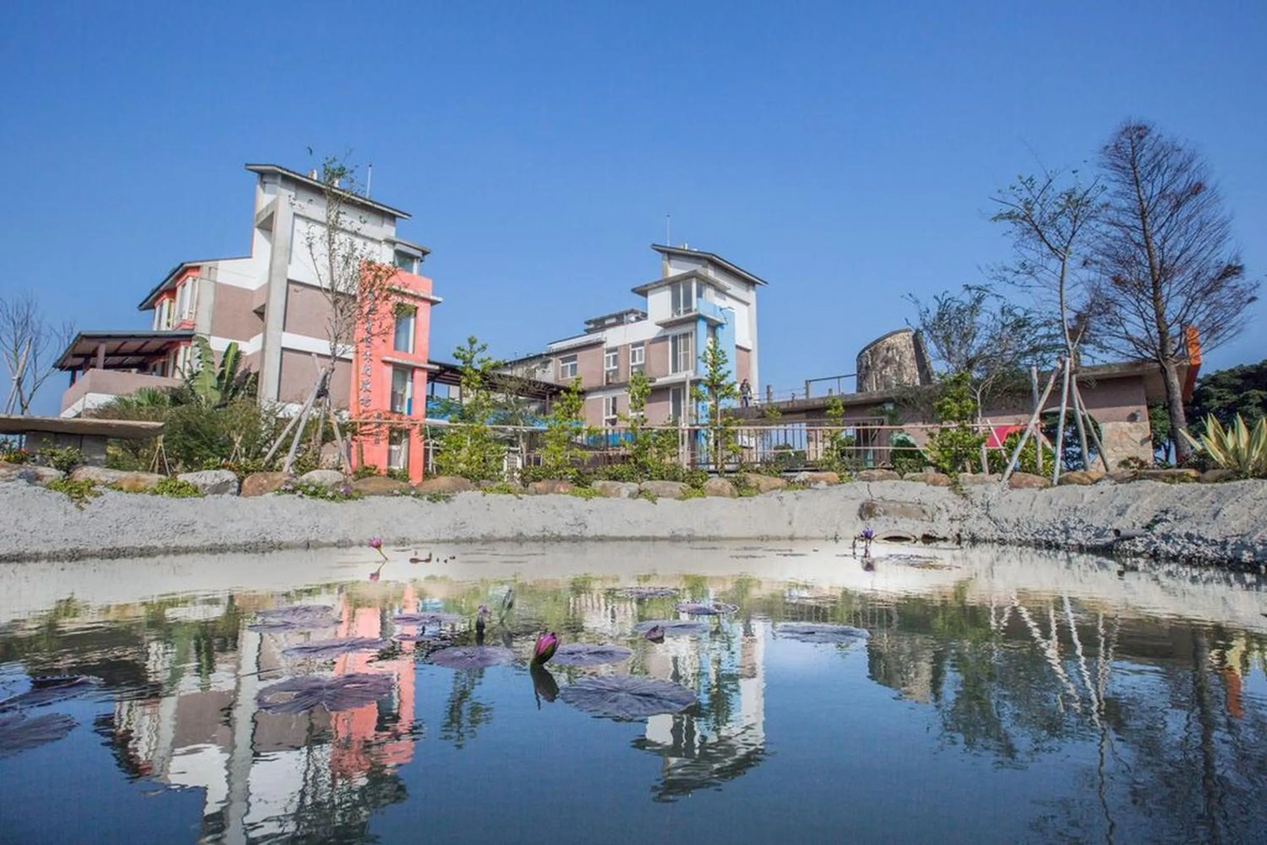 Property building in Vanilla Twilight