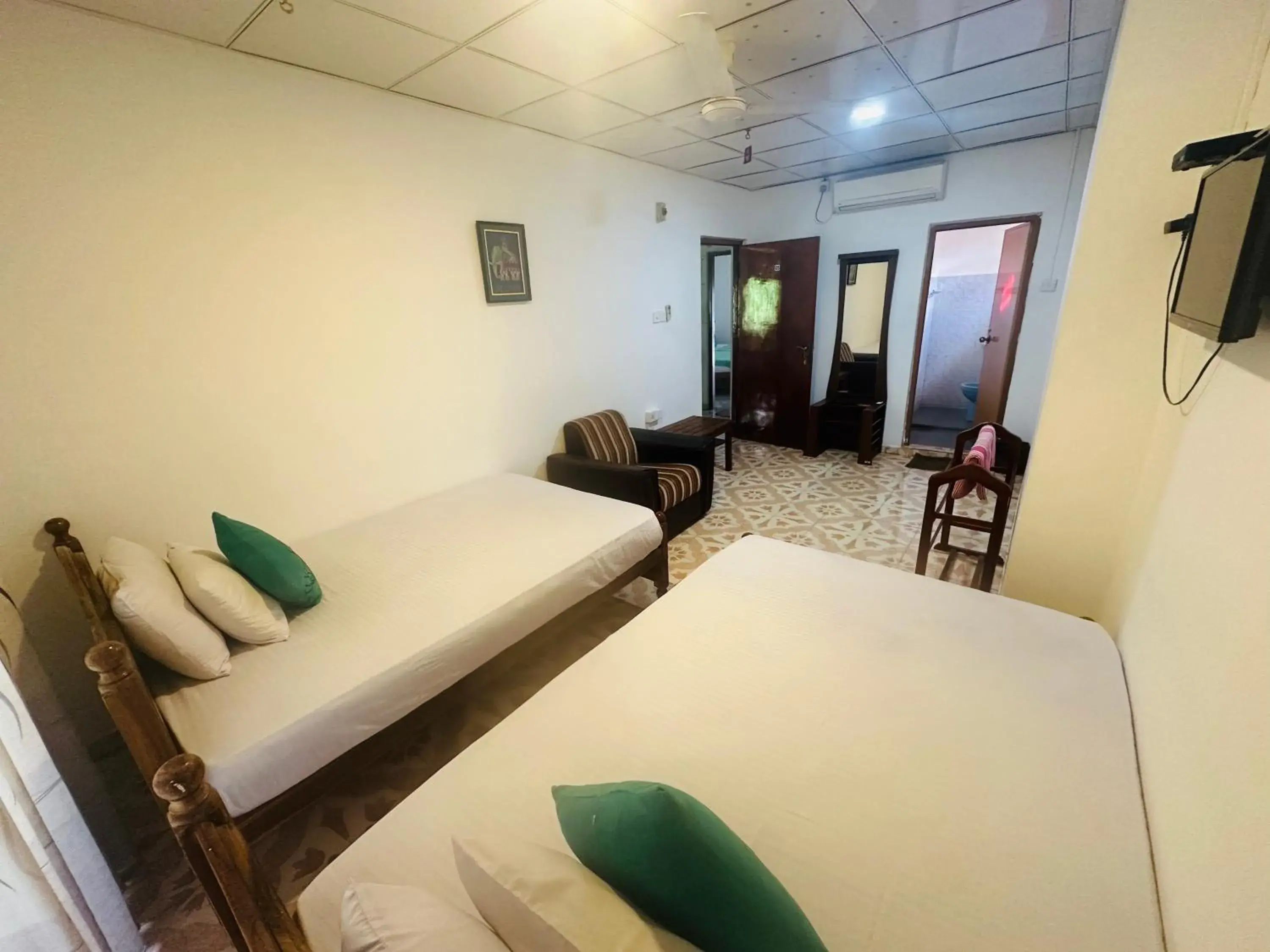 Budget Twin Room in Tishan Holiday Resort Budget Twin Room in Tishan Holiday Resort