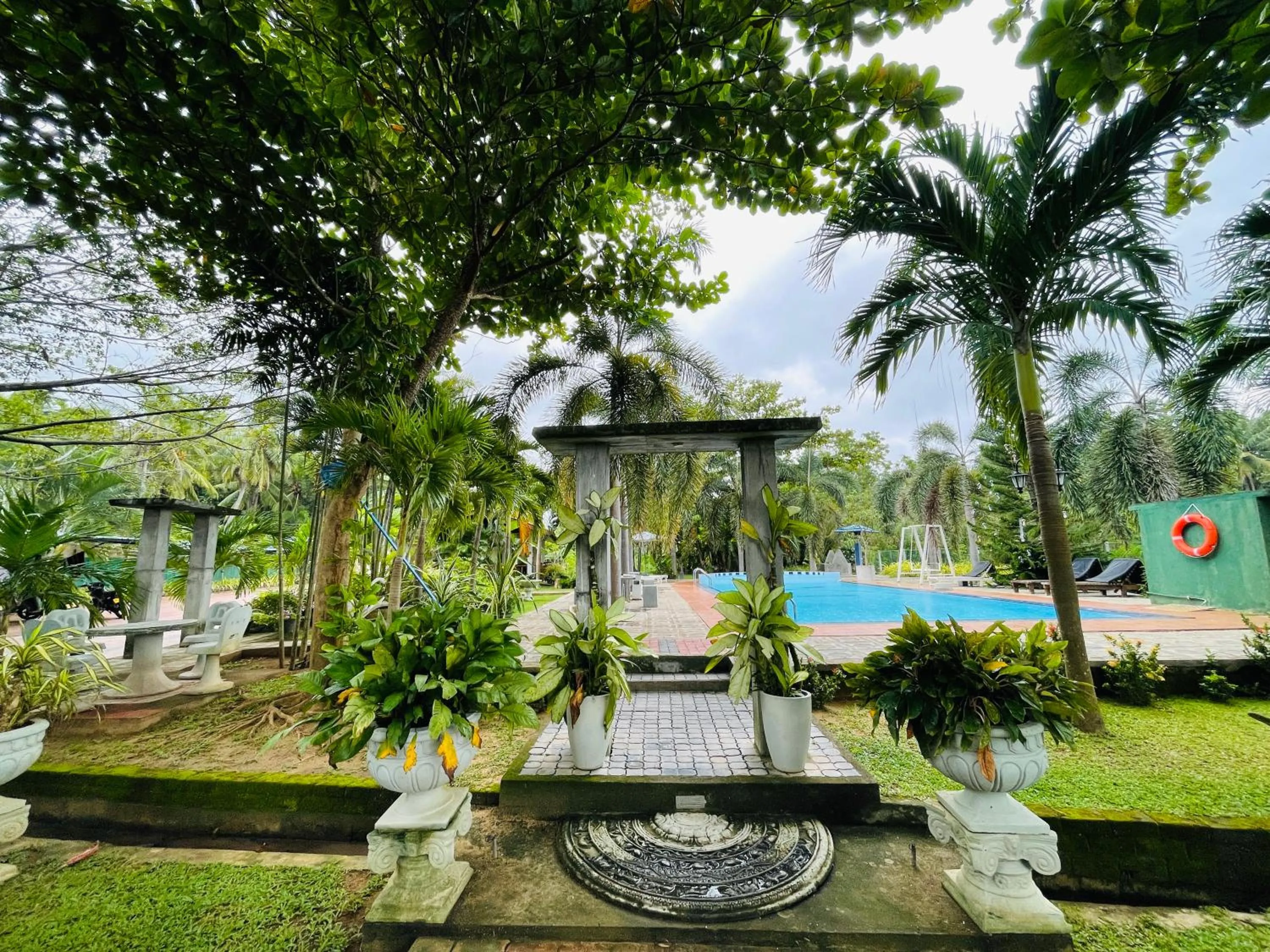 Tishan Holiday Resort