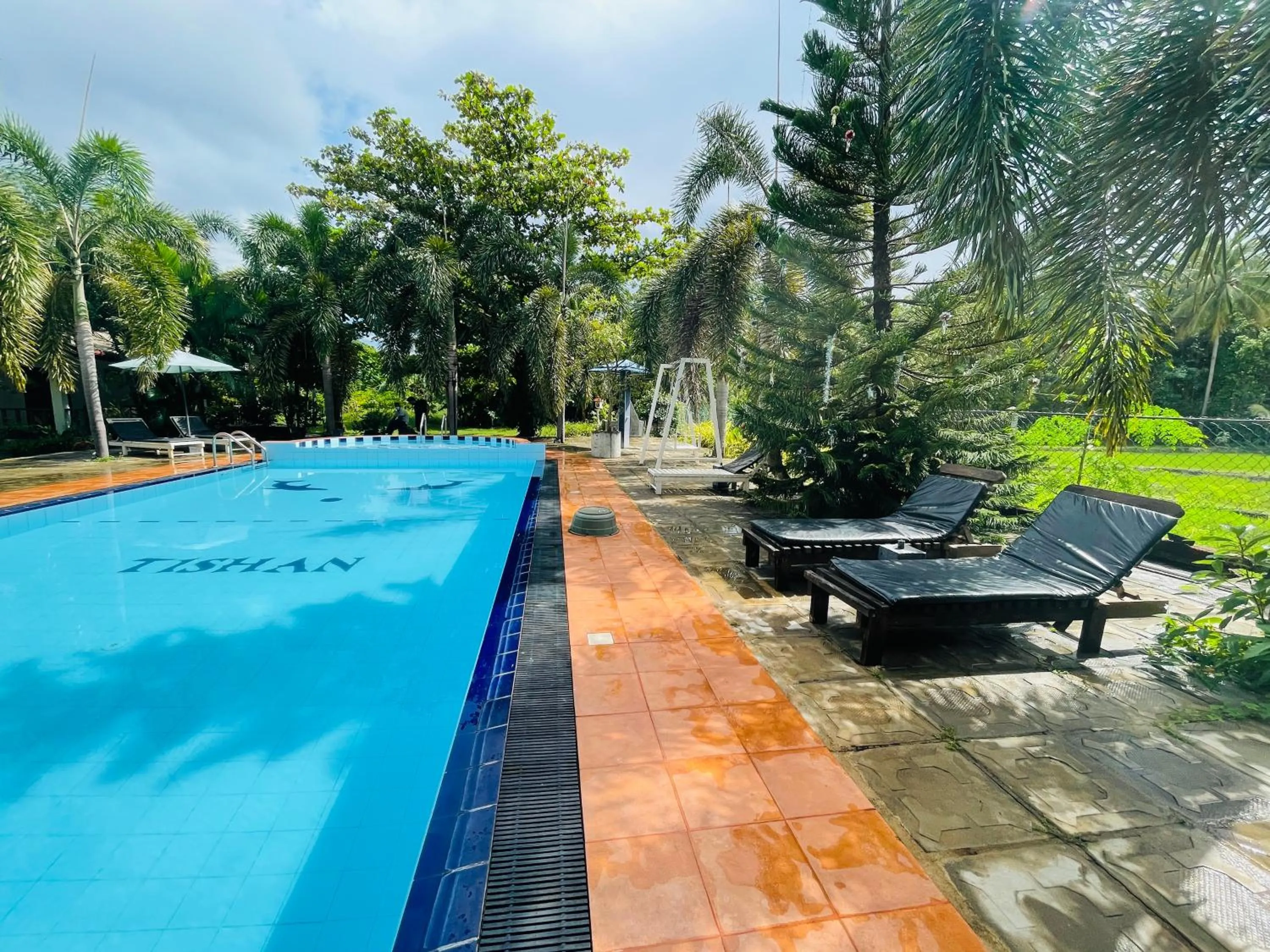 Tishan Holiday Resort