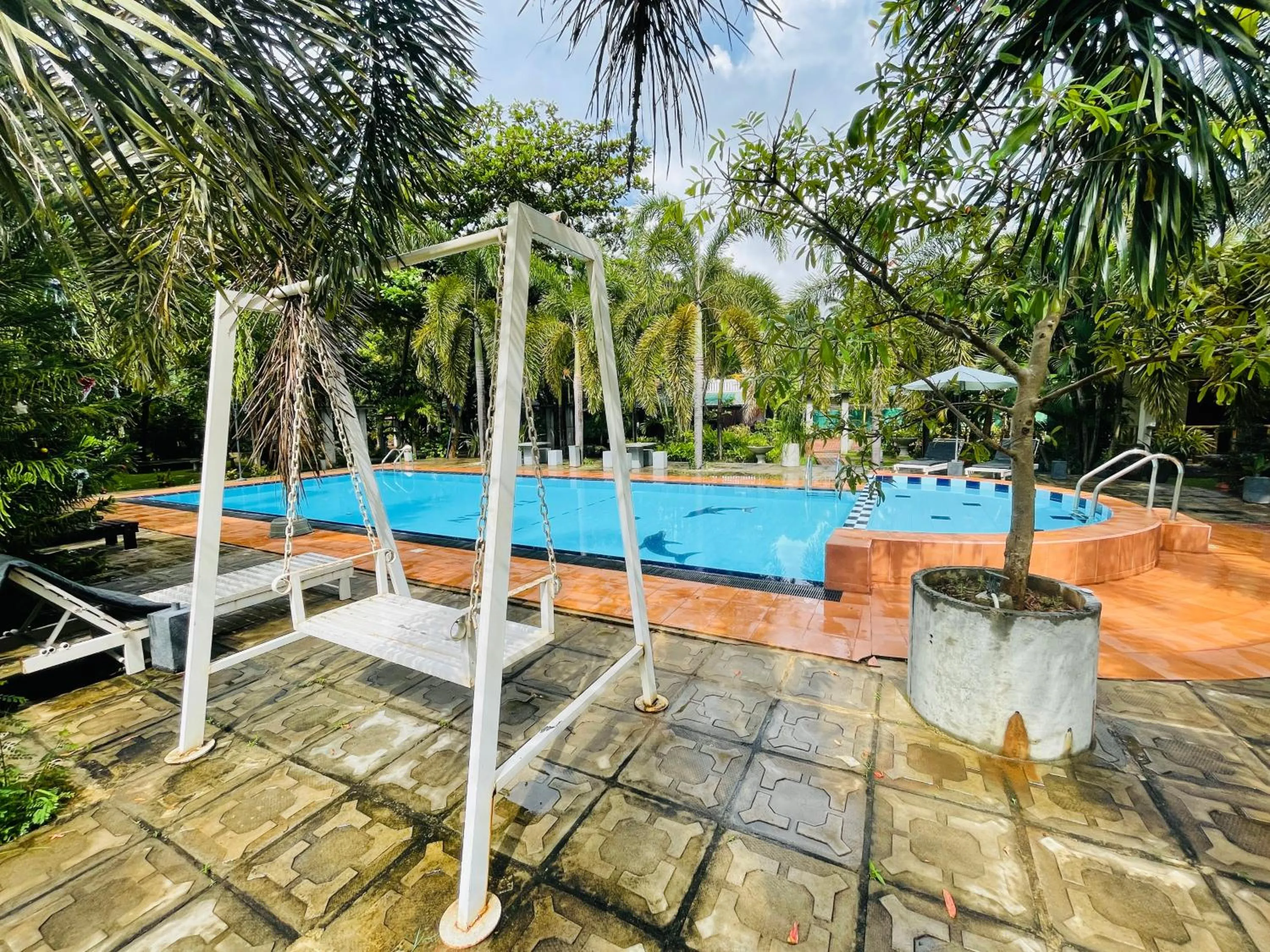 Tishan Holiday Resort