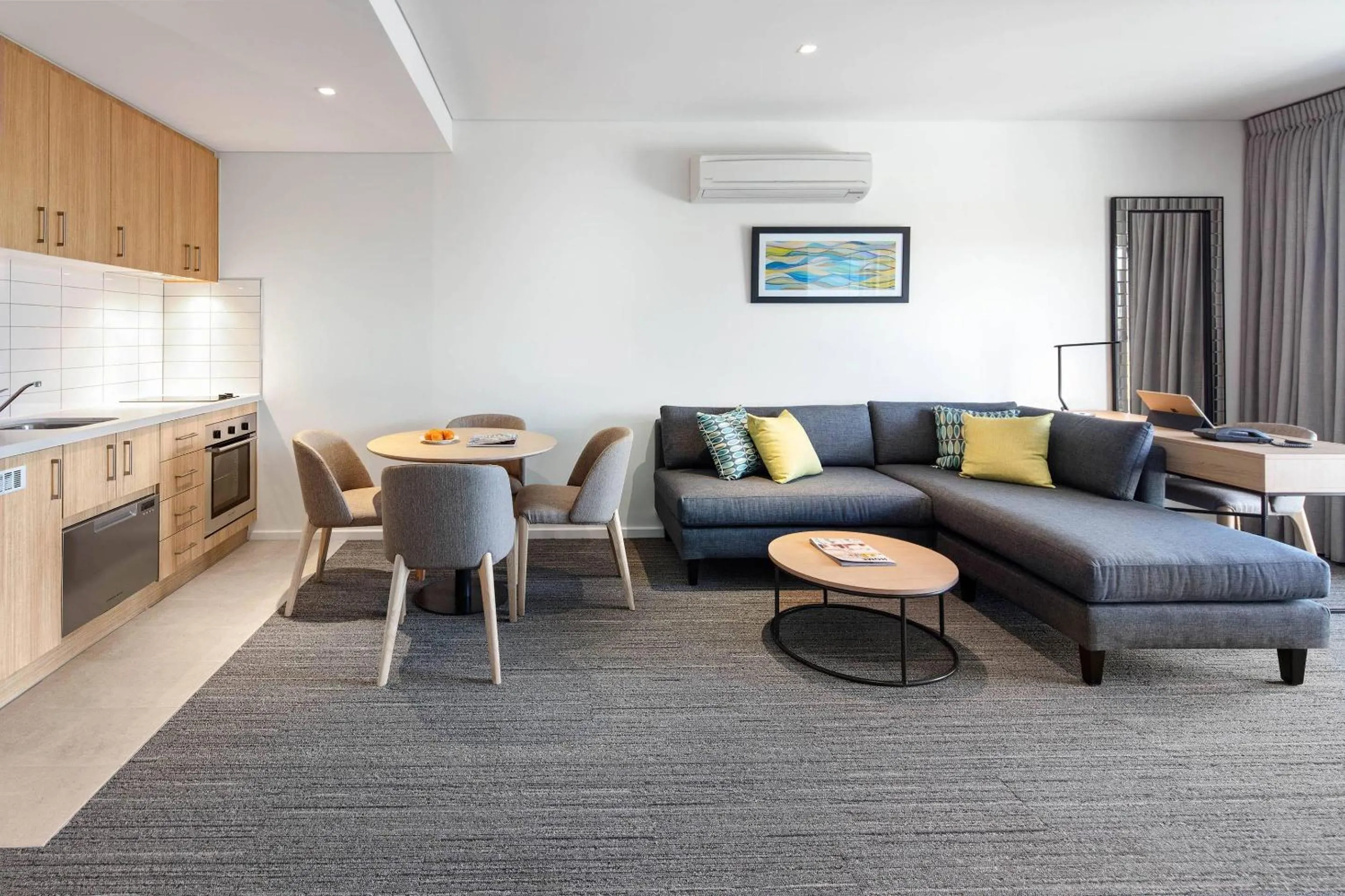 Bedroom in Quality Hotel Lakeside