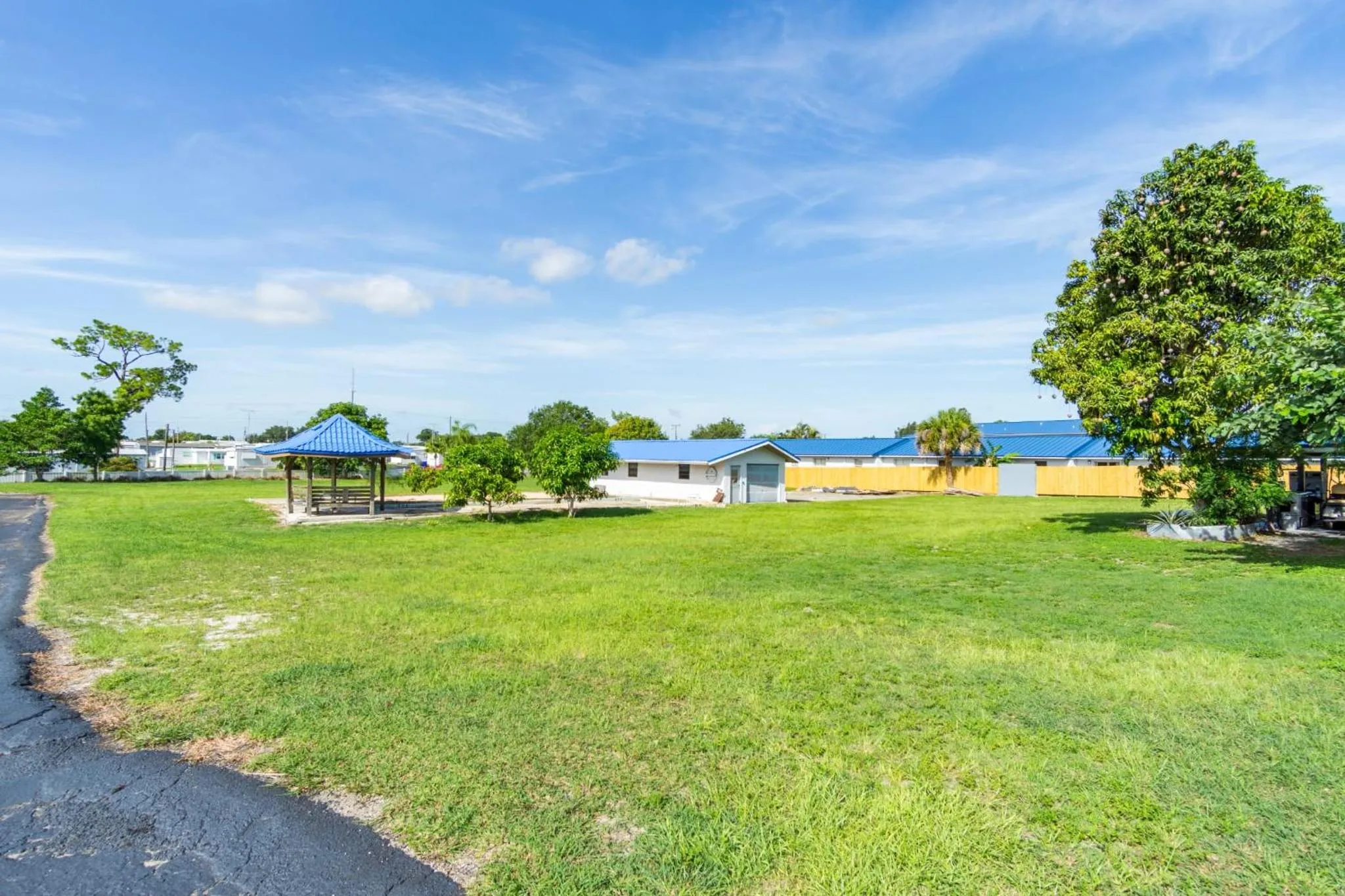 Natural landscape in Budget Inn of Sebring