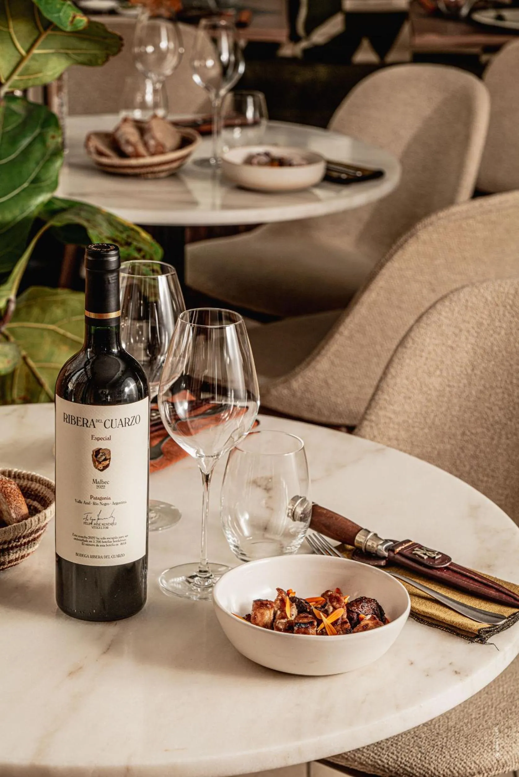 Food and drinks in Hôtel Le Mosaïque