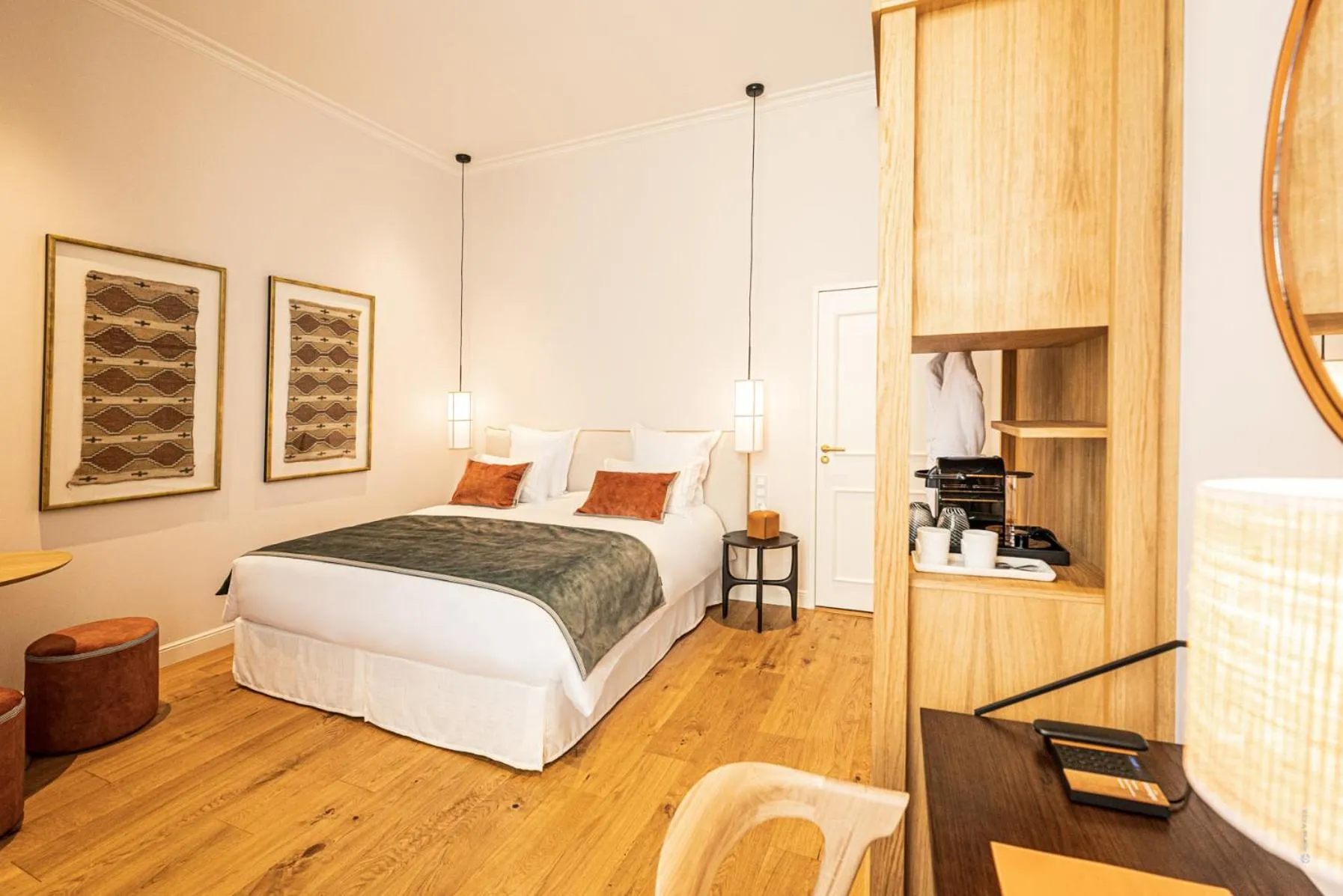 Photo of the whole room, Bed in Hôtel Le Mosaïque