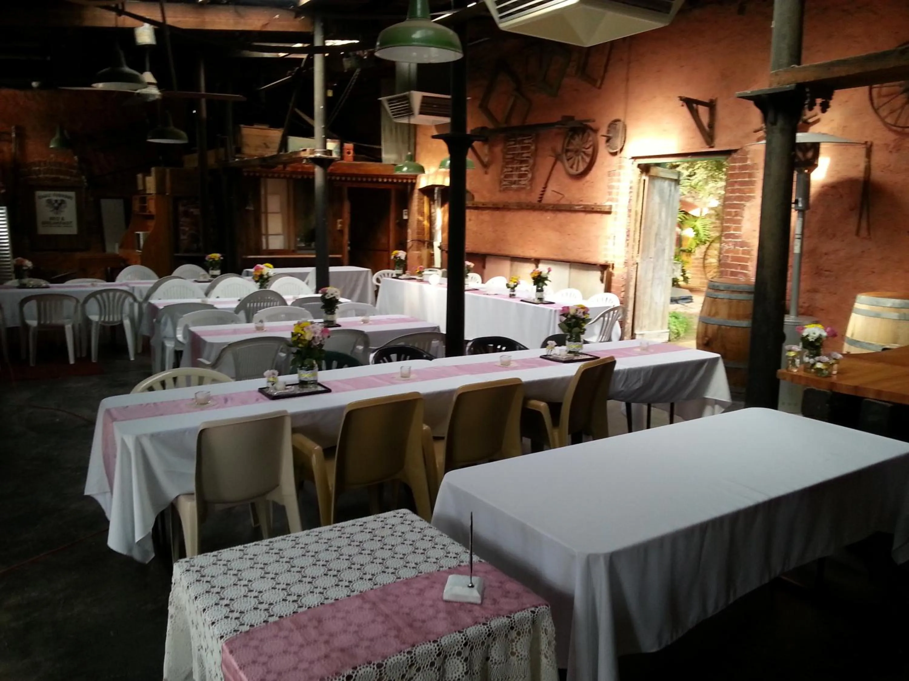 Restaurant/places to eat in Eagle Foundry Bed & Breakfast