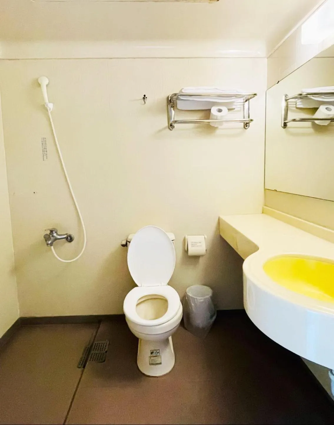 Bathroom in Ying Shih Guest House