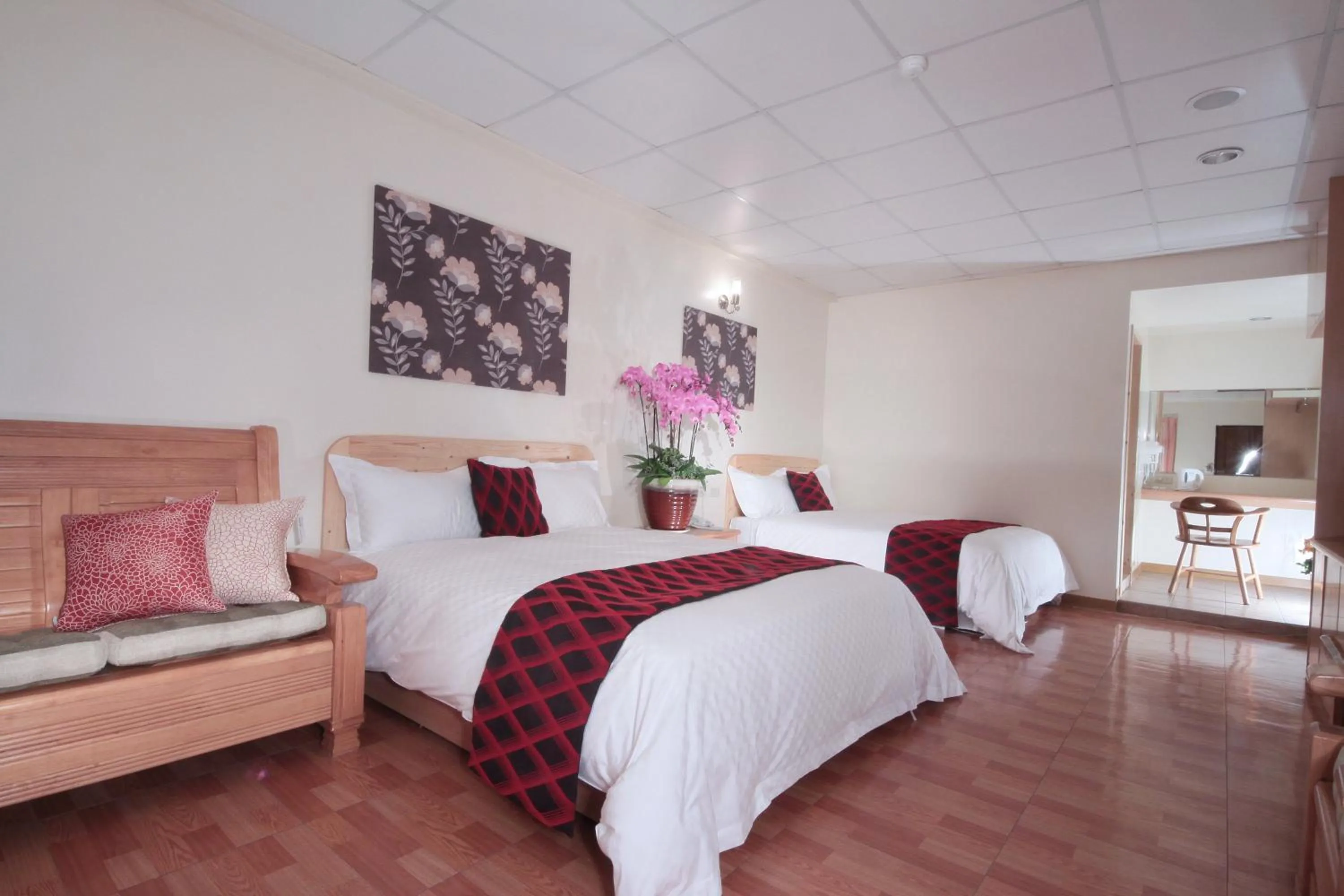 Bed in Ying Shih Guest House