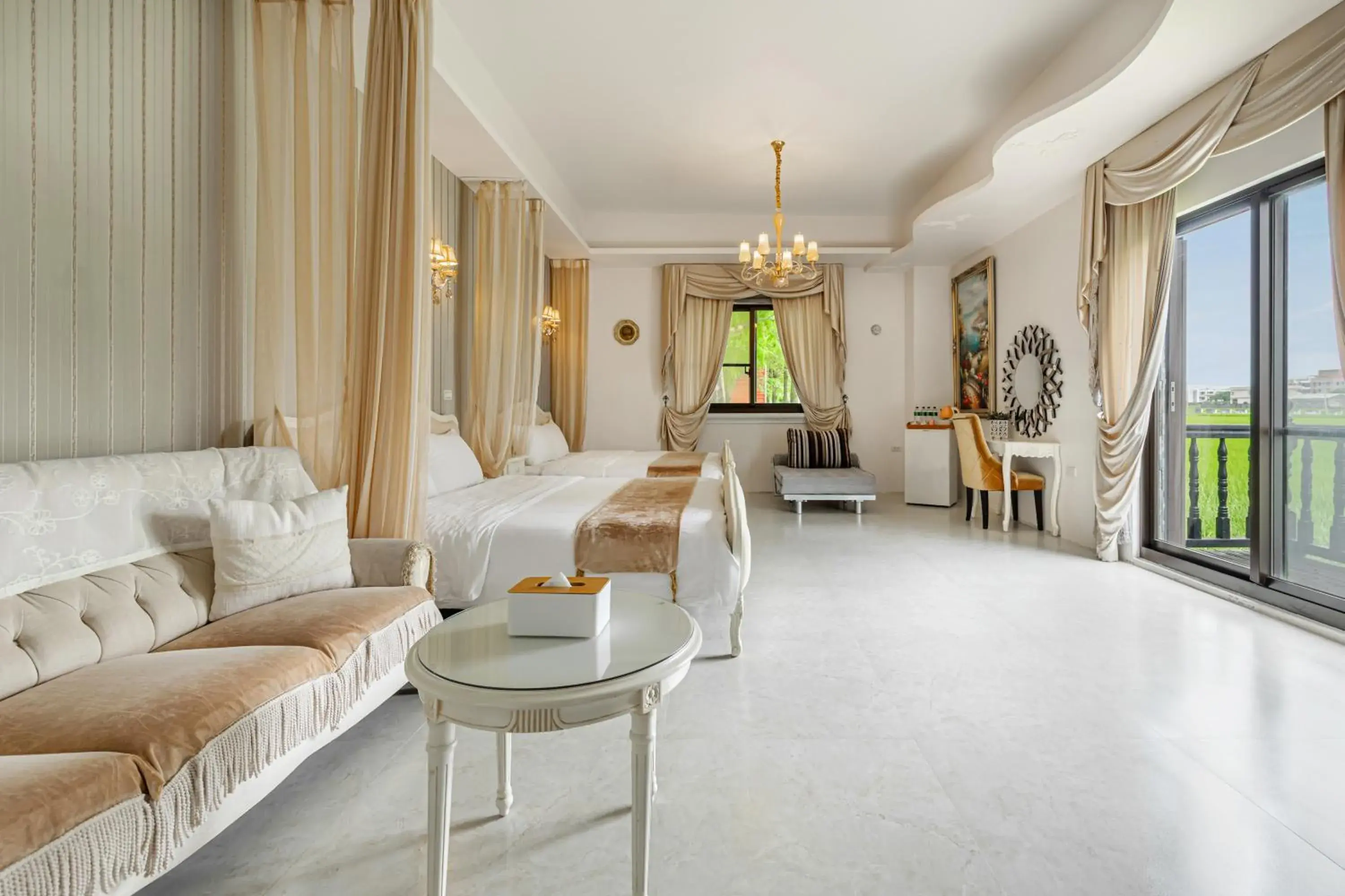 Standard Quadruple Room in Happiness Pass On Standard Quadruple Room in Happiness Pass On
