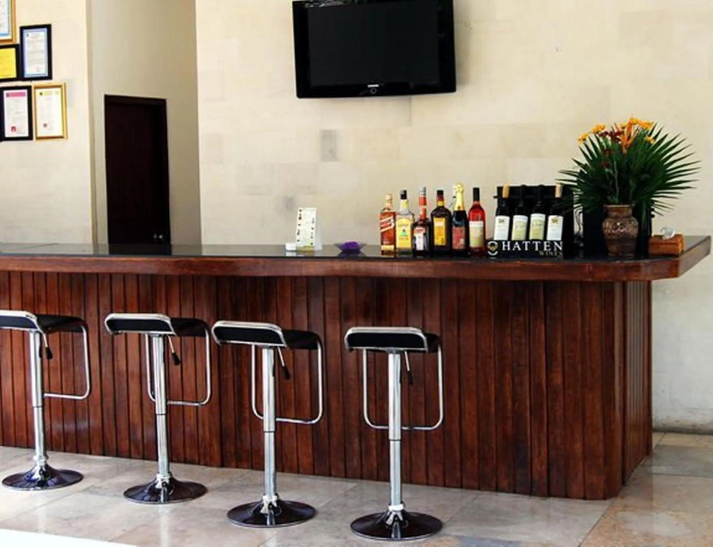 Lounge or bar in Saren Indah Hotel