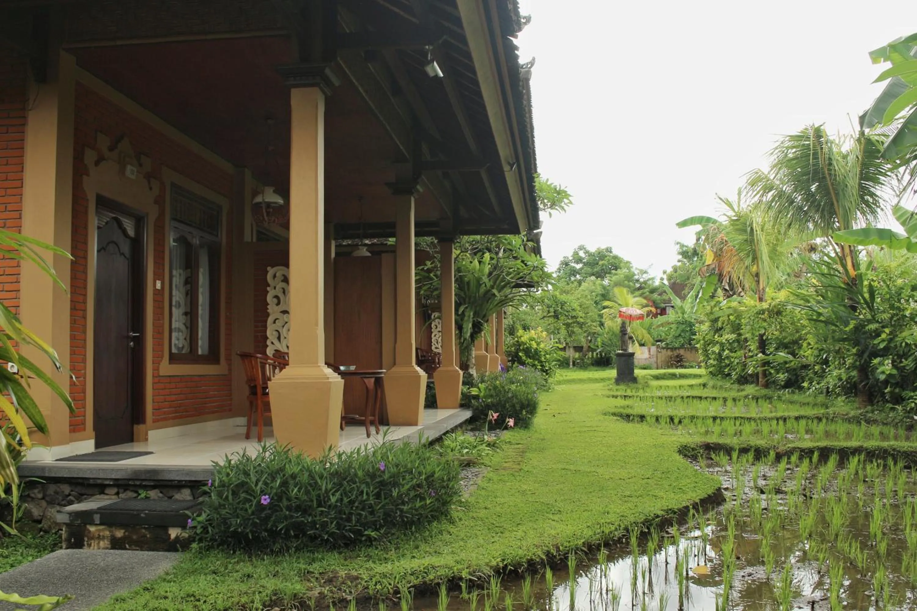 Garden in Saren Indah Hotel